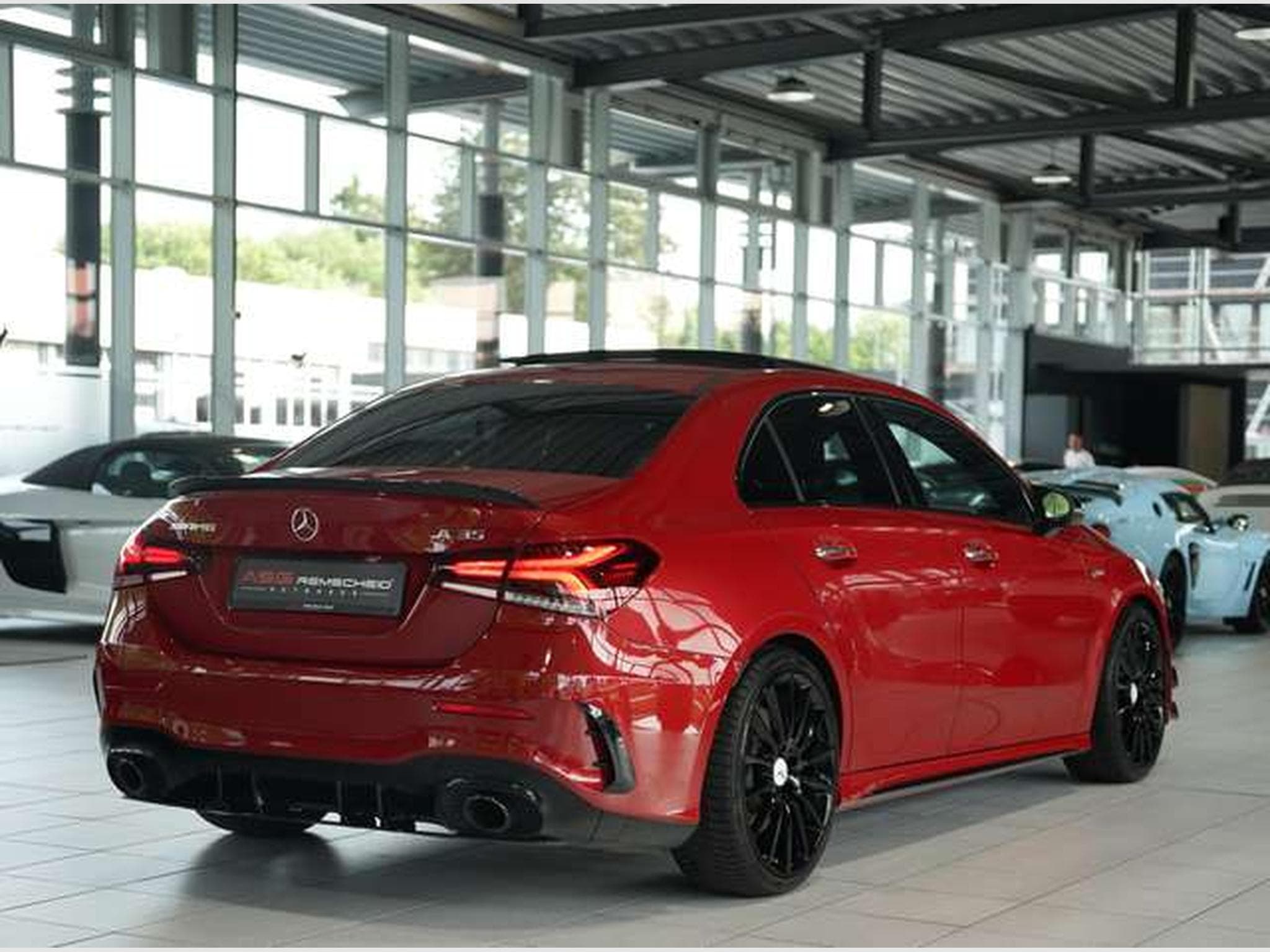 Mercedes A 35 AMG 4M Limousine *1.H *Aerody *Pano *Night (2021) - Foto 10