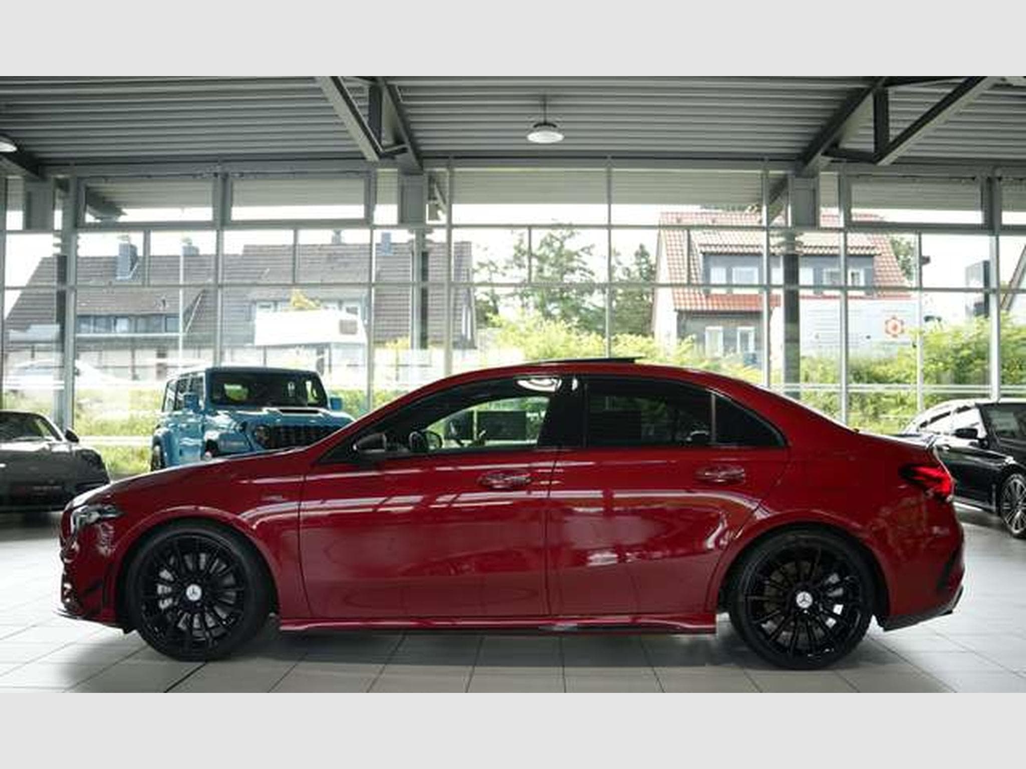 Mercedes A 35 AMG 4M Limousine *1.H *Aerody *Pano *Night (2021) - Foto 13