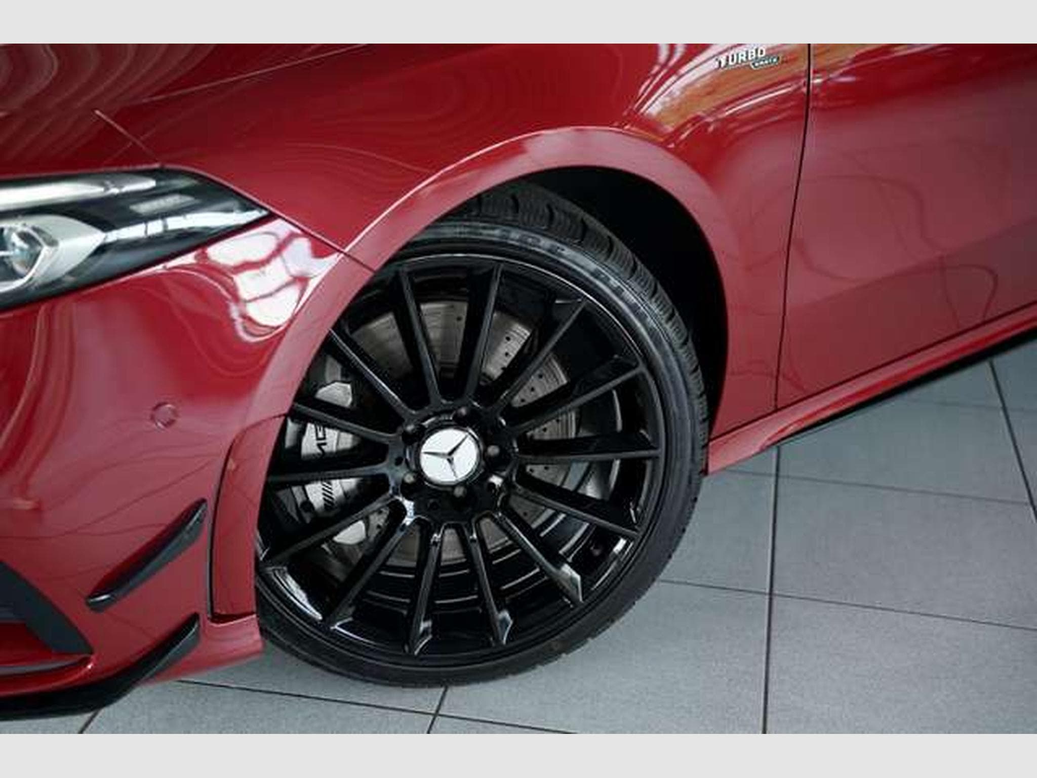 Mercedes A 35 AMG 4M Limousine *1.H *Aerody *Pano *Night (2021) - Foto 2