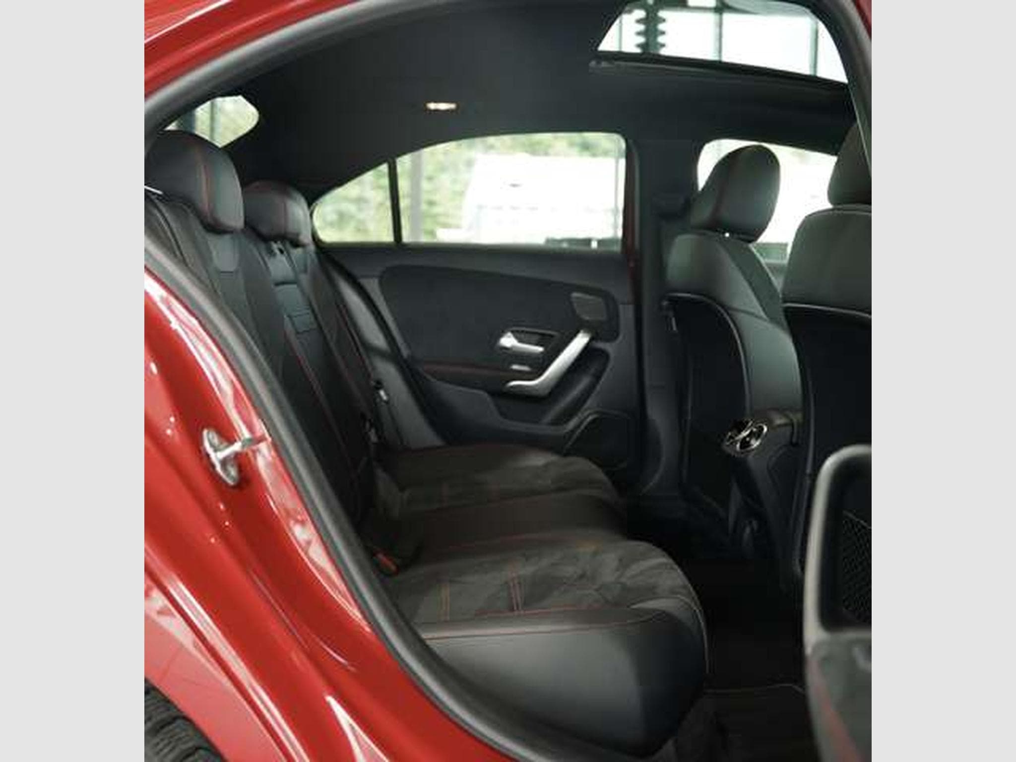 Mercedes A 35 AMG 4M Limousine *1.H *Aerody *Pano *Night (2021) - Foto 28