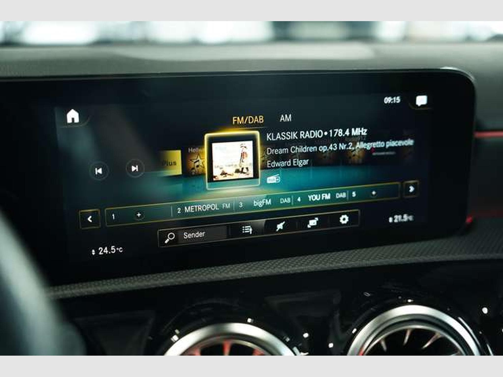 Mercedes A 35 AMG 4M Limousine *1.H *Aerody *Pano *Night (2021) - Foto 44