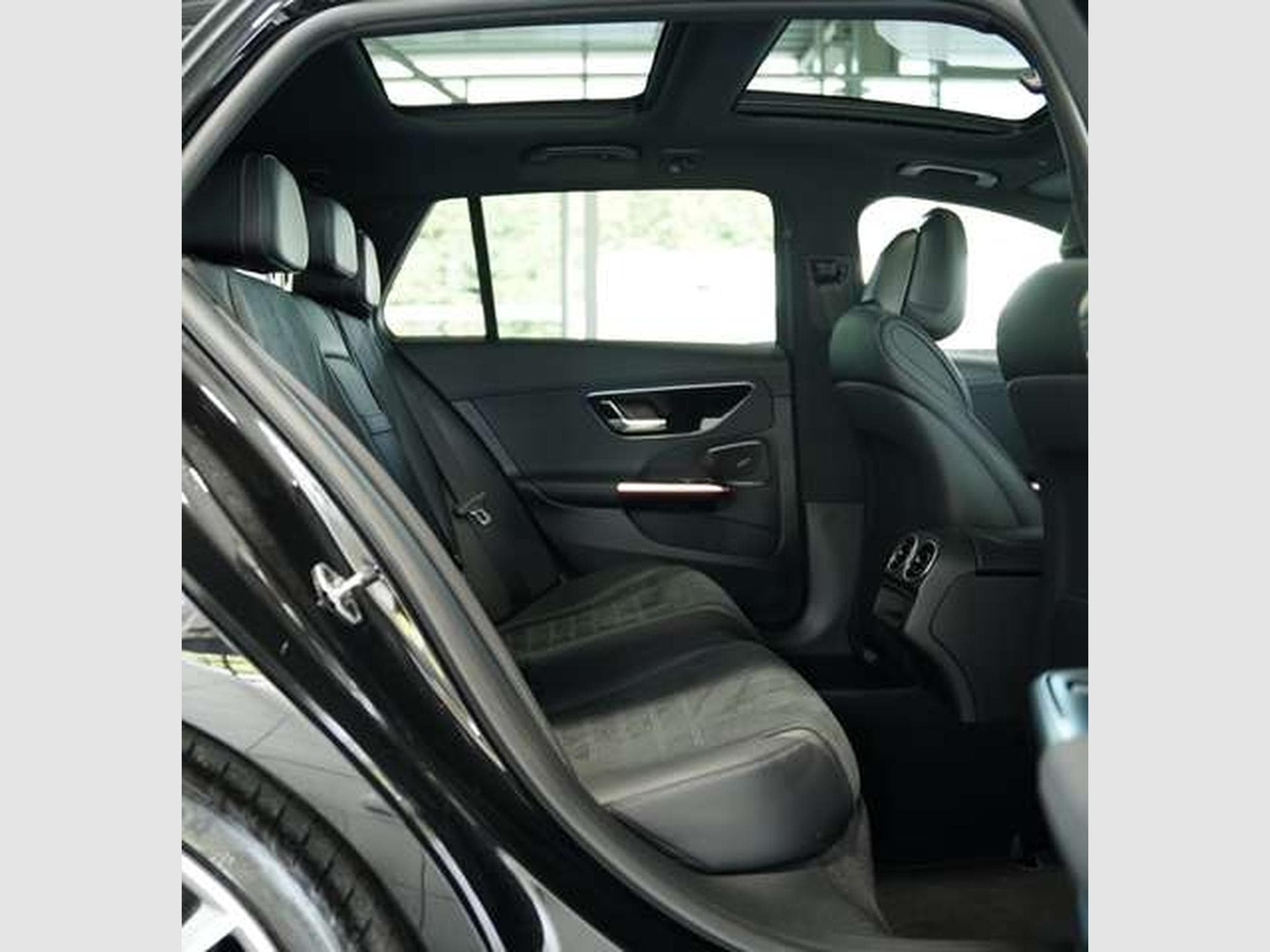 Mercedes C 200 T AMG Line *2.H *19 *Pano *AHK *Digital (2022) - Foto 24