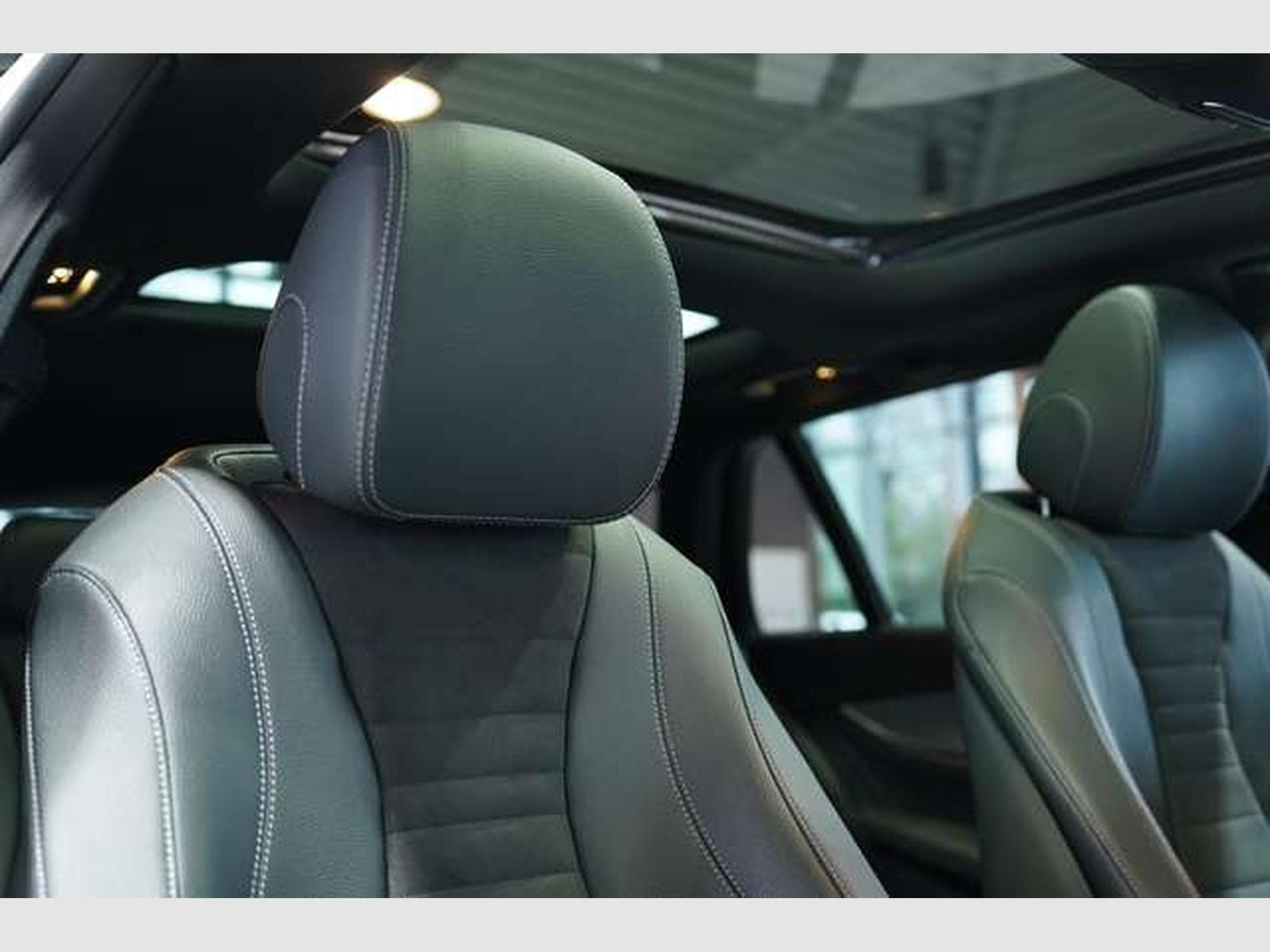 Mercedes E 400 d T 4M AMG Line *2.H *Distr. *LUFT *Pano (2020) - Photo 20