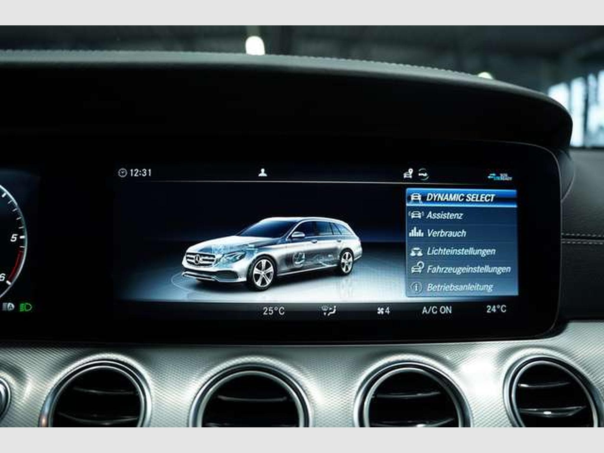 Mercedes E 400 d T 4M AMG Line *2.H *Distr. *LUFT *Pano (2020) - Photo 41