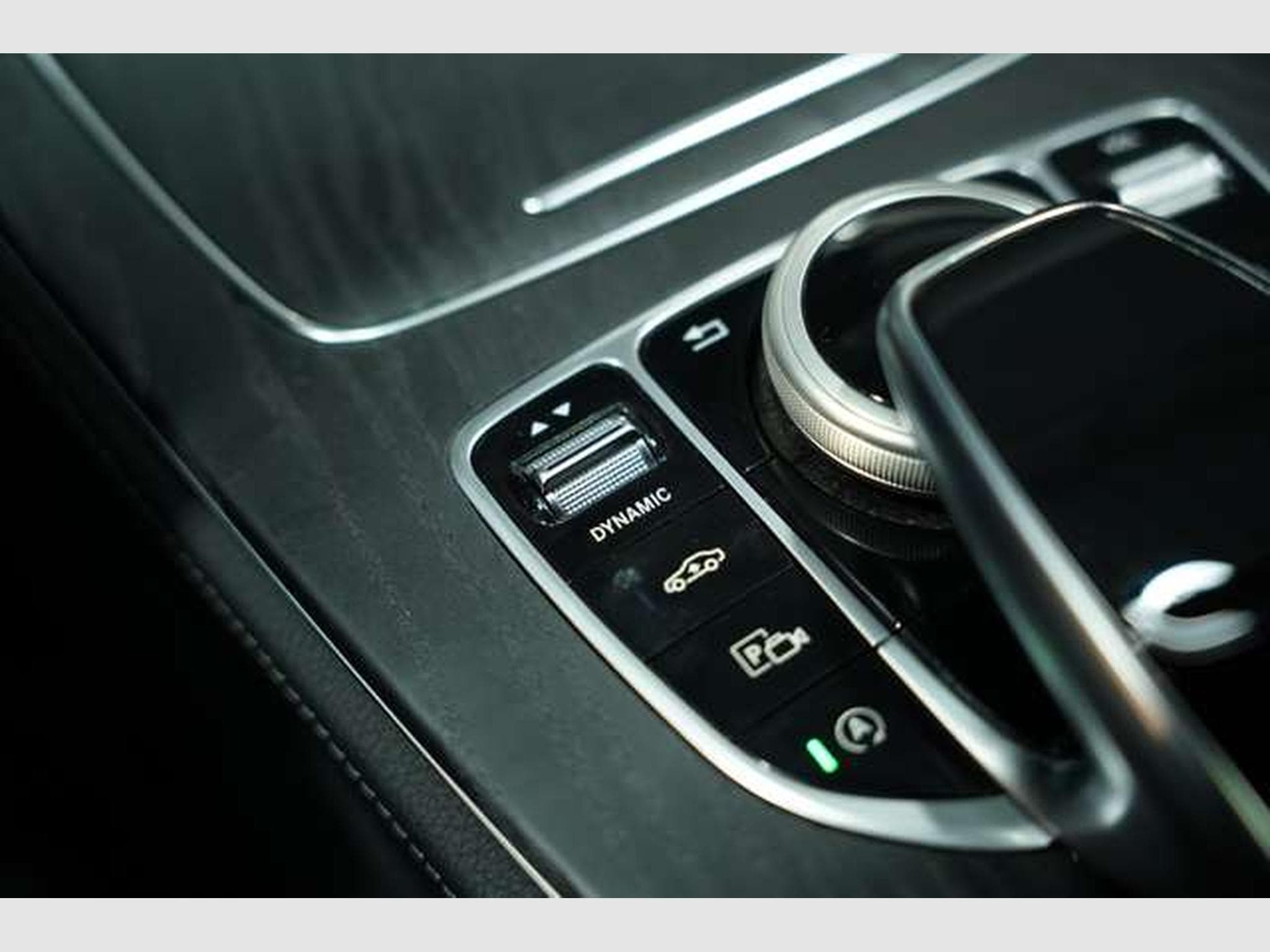 Mercedes E 400 d T 4M AMG Line *2.H *Distr. *LUFT *Pano (2020) - Photo 45