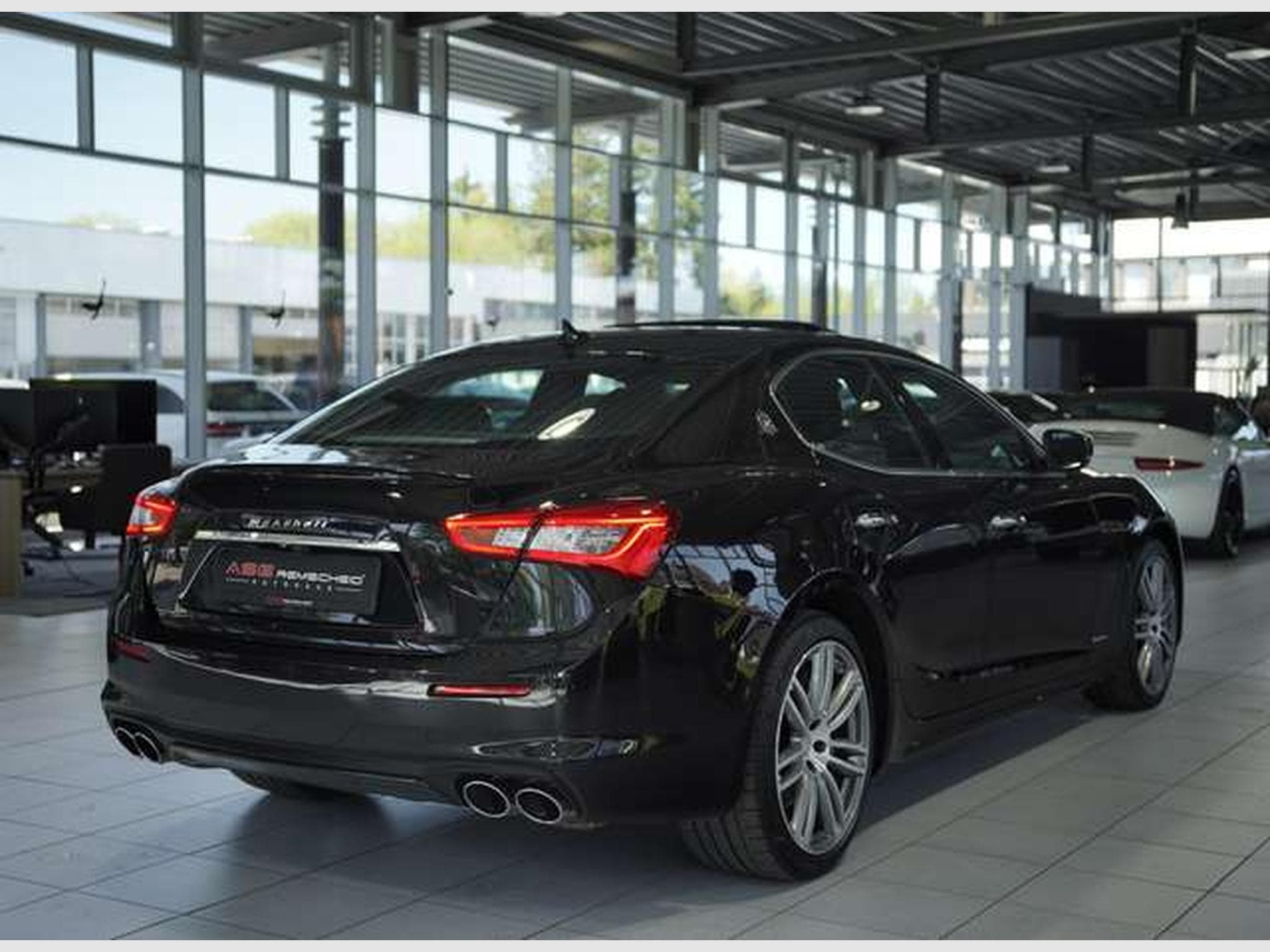 Maserati Ghibli GranLusso *1.HD *20 *GSD*Memory*360°*ACC (2018) - Photo 9