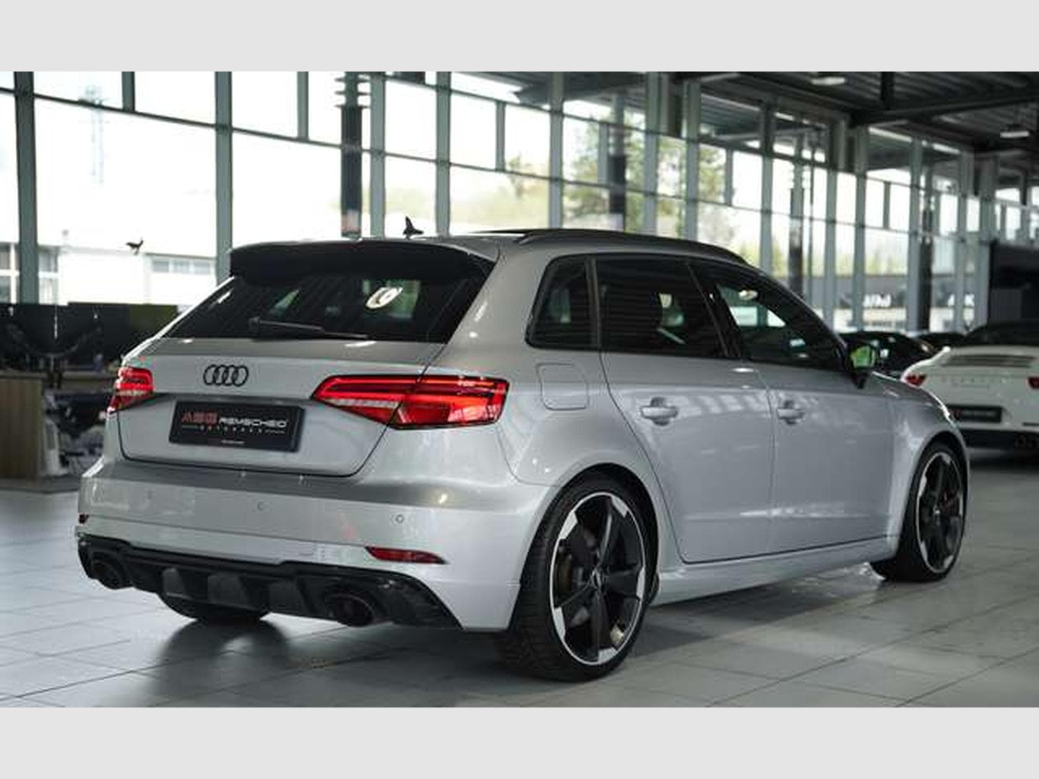 Audi RS3 Sportback q. *2.H *Virtual *ACC *Pano *S-AGA (2019) - Photo 8