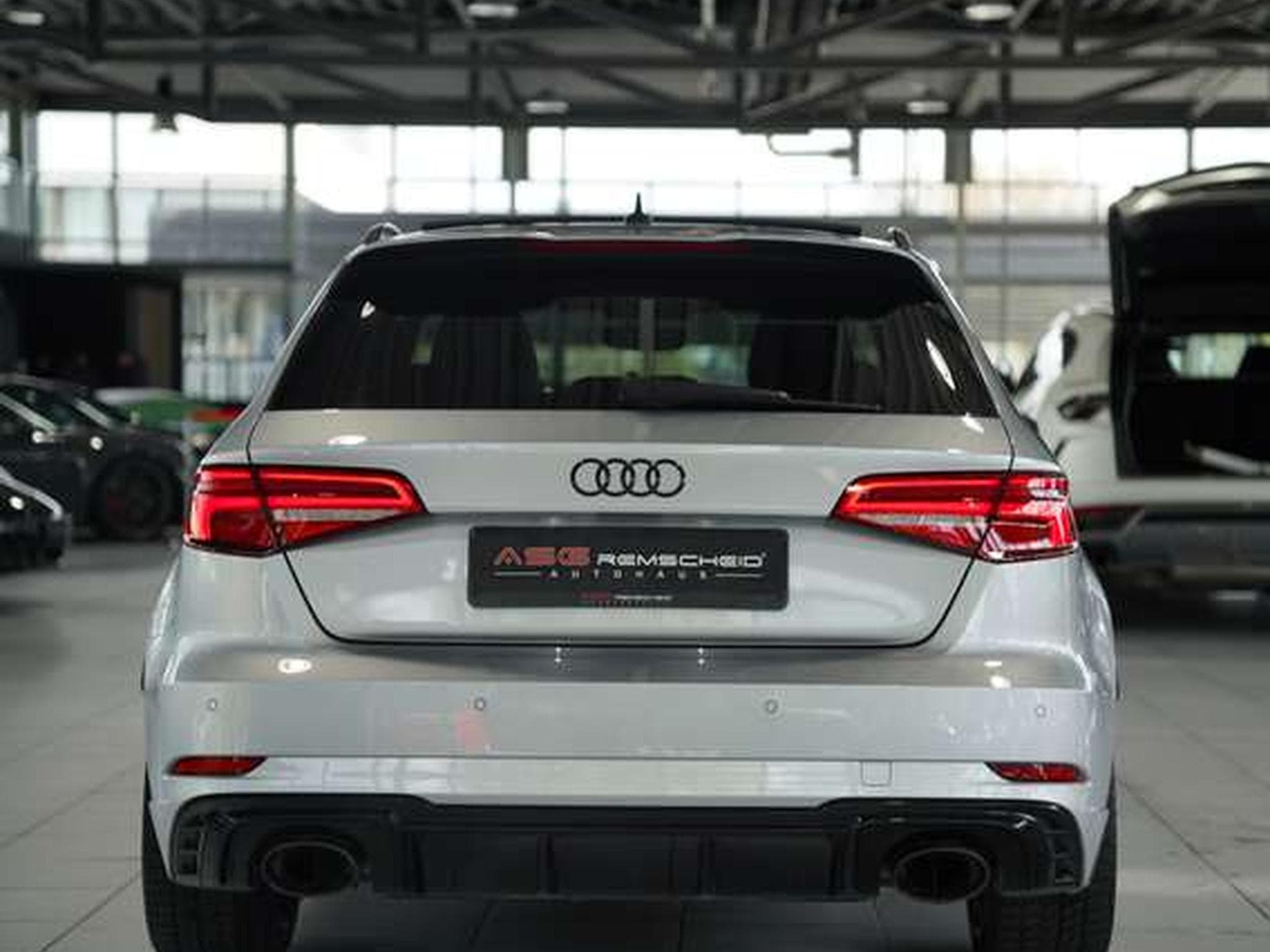 Audi RS3 Sportback q. *2.H *Virtual *ACC *Pano *S-AGA (2019) - Photo 9