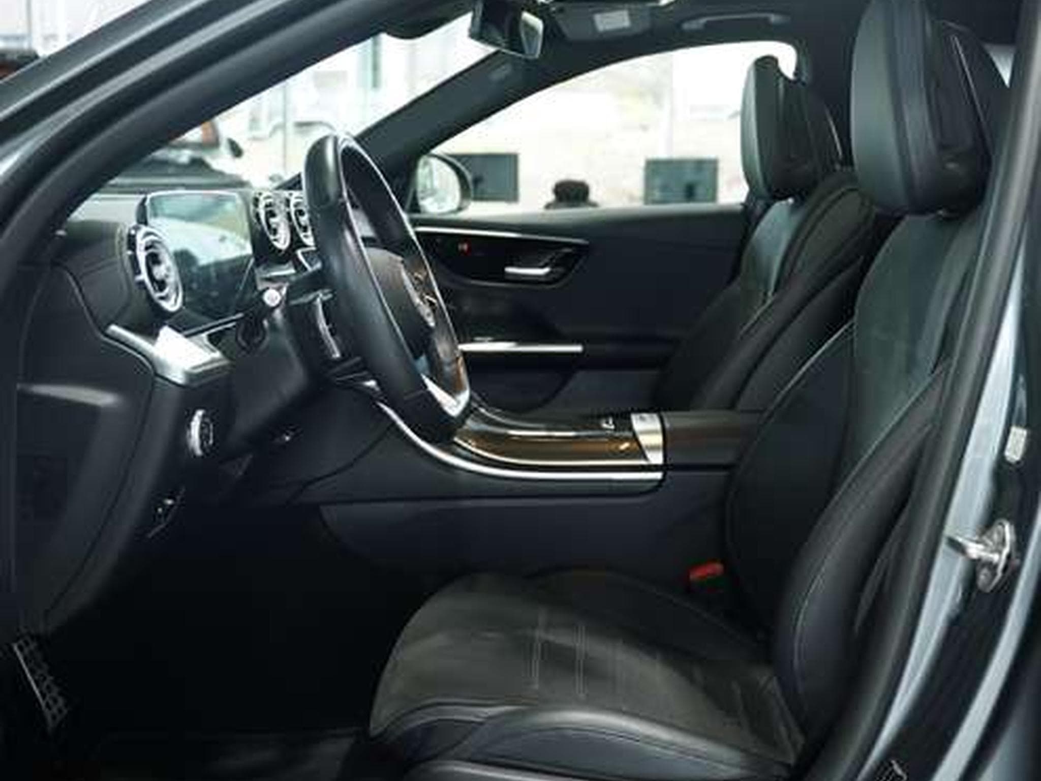 Mercedes C 200 Limousine AMG Line *1.HD *Pano *Night *ACC (2022) - Photo 25