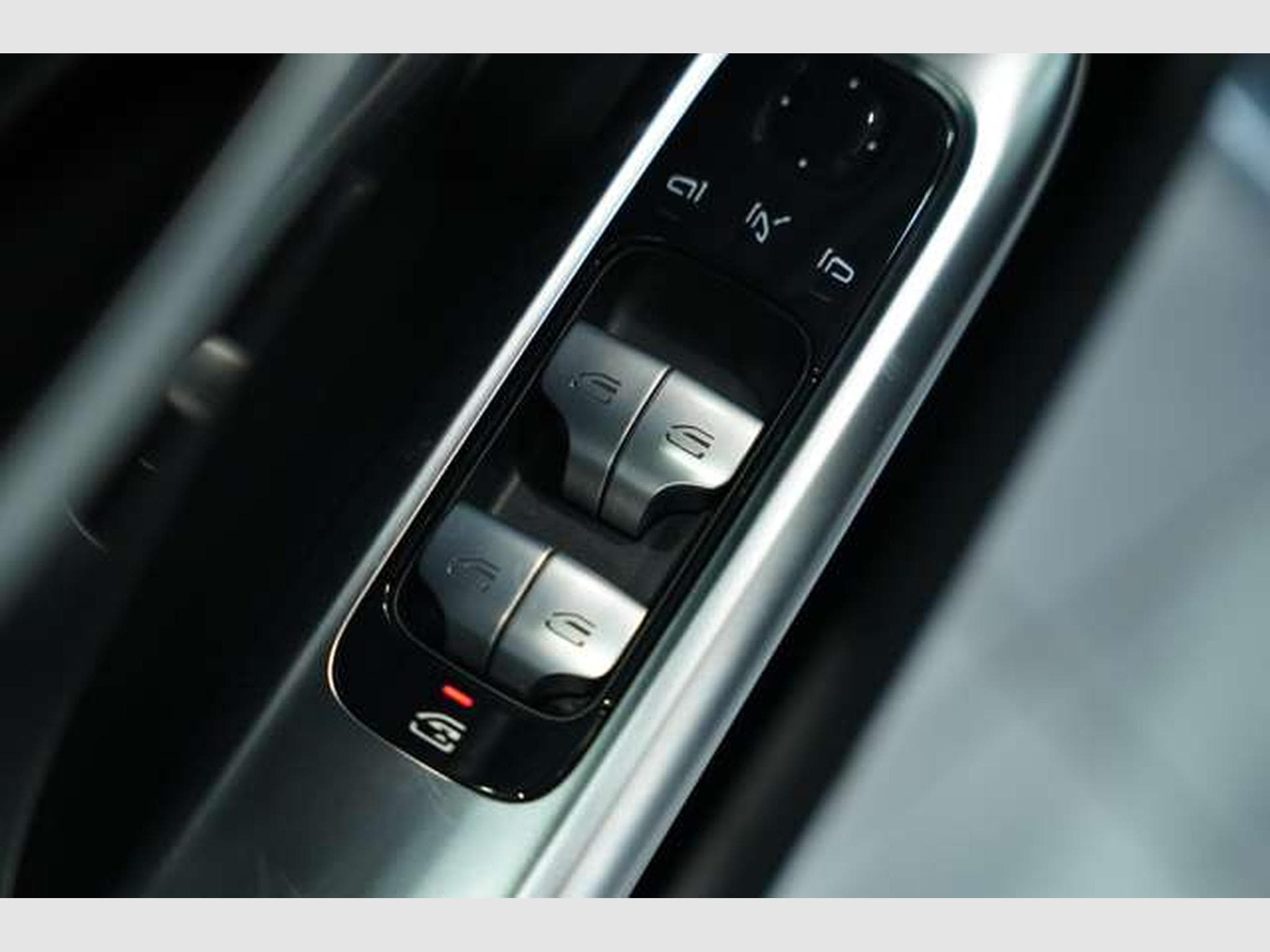 Mercedes C 200 Limousine AMG Line *1.HD *Pano *Night *ACC (2022) - Photo 28
