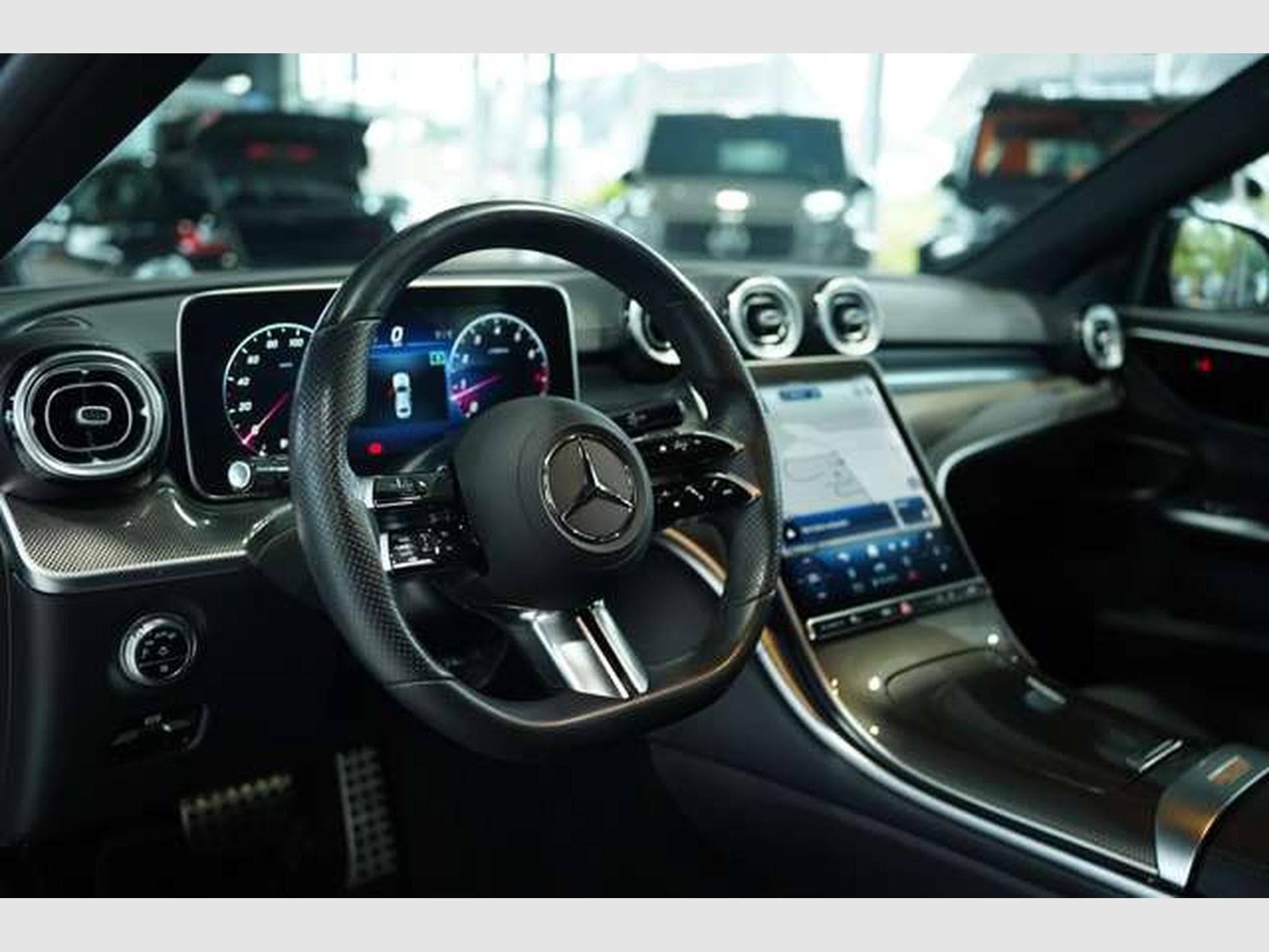 Mercedes C 200 Limousine AMG Line *1.HD *Pano *Night *ACC (2022) - Photo 32