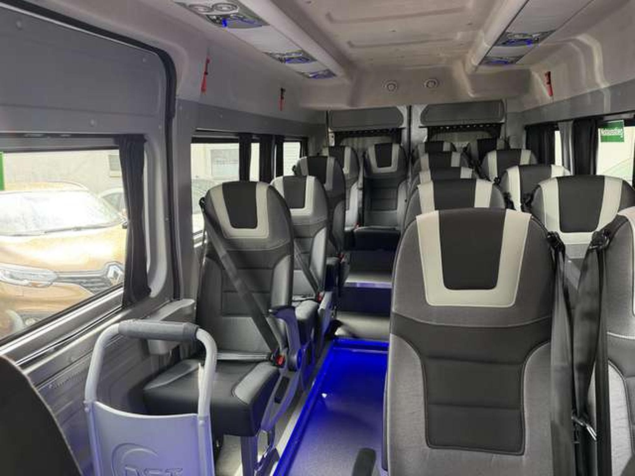 Fiat Ducato 40 L4H2 140 Multijet Maxi *1.H *17-Sitzer (2025) - Photo 6