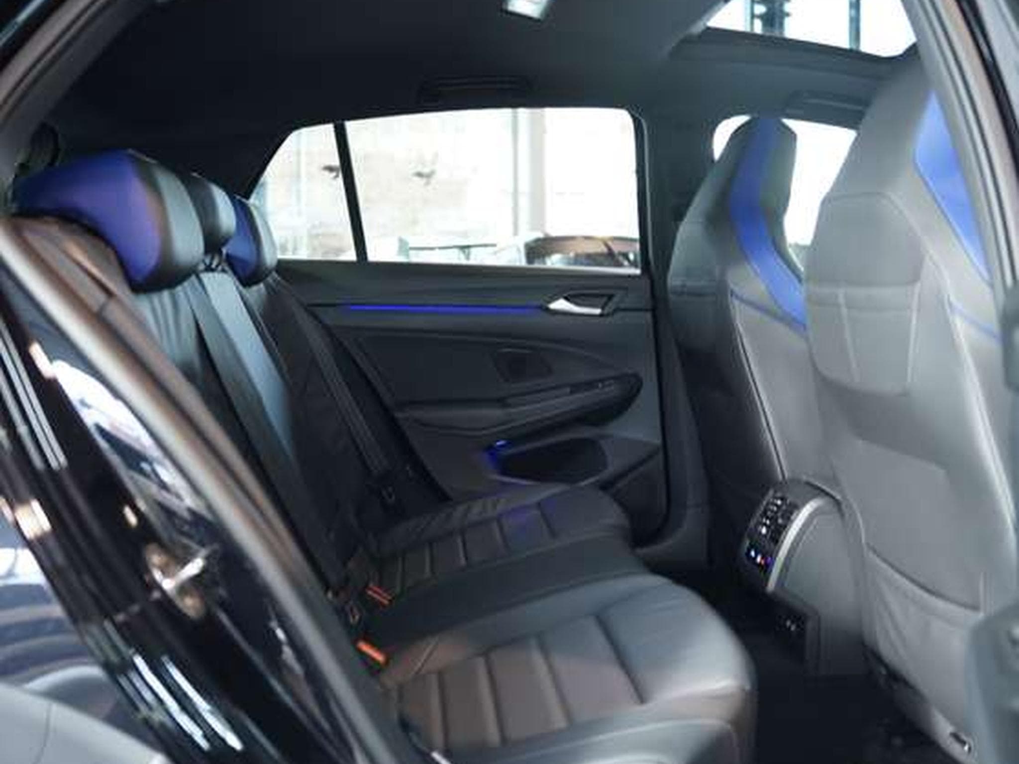 VW Golf R 4M *JP Performance *AKRA *Pano *KW *19 (2023) - Photo 26