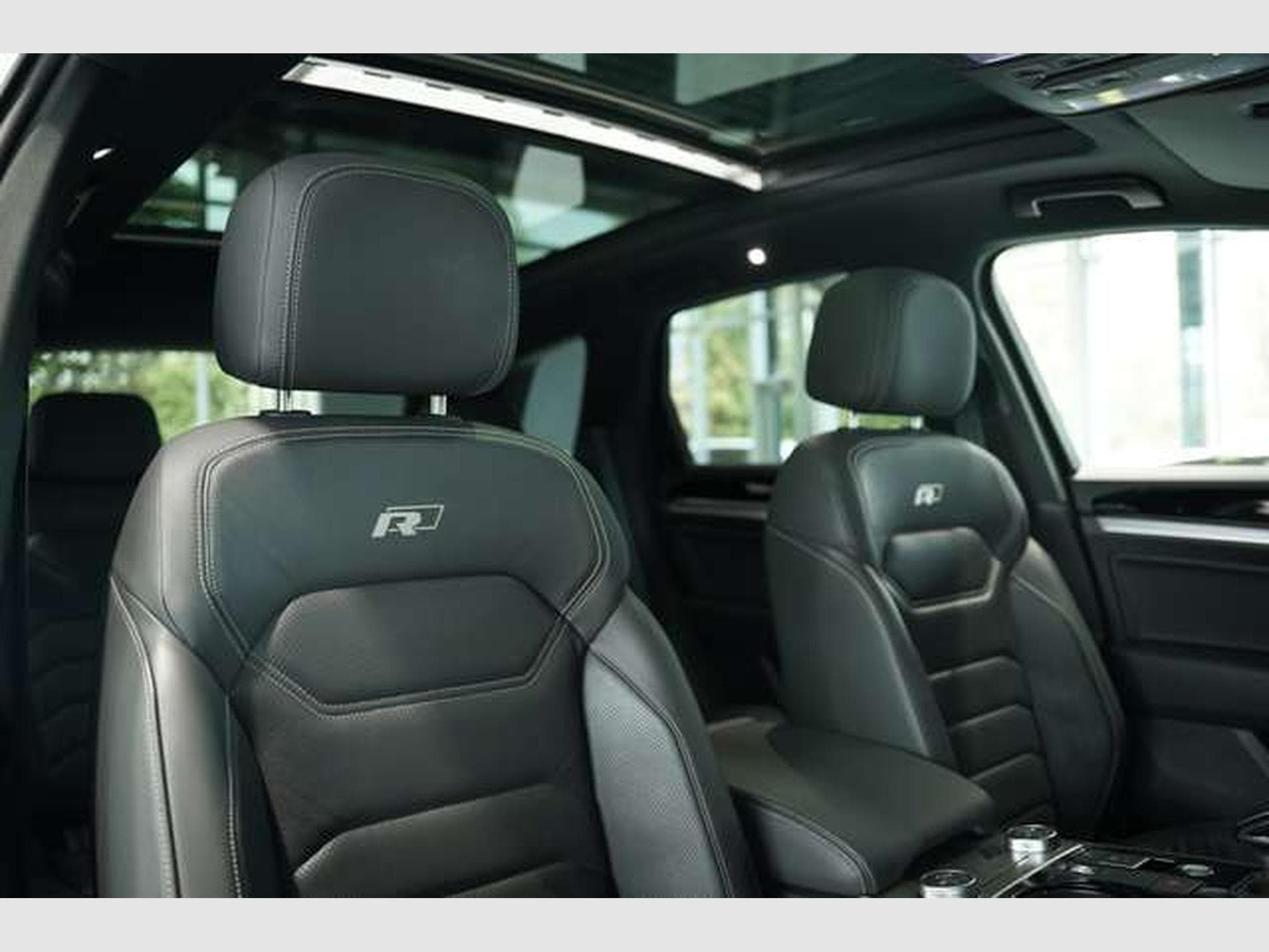 VW Touareg R line 4M *21 *Pano *LUFT *H-UP *Matrix (2019) - Photo 21