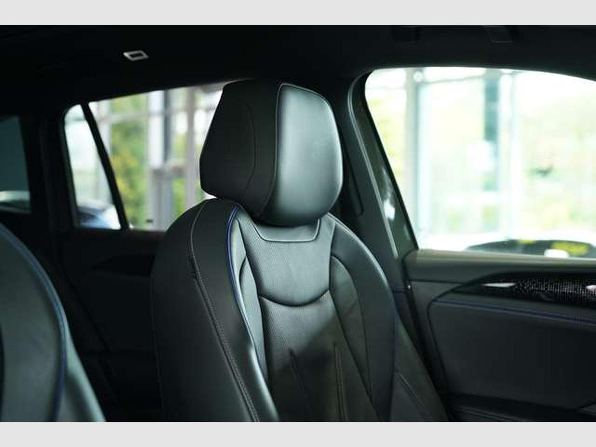 VW Tiguan 2.0 TDI R Line *2.H *20 *Pano *Matrix (2024) - Photo 21