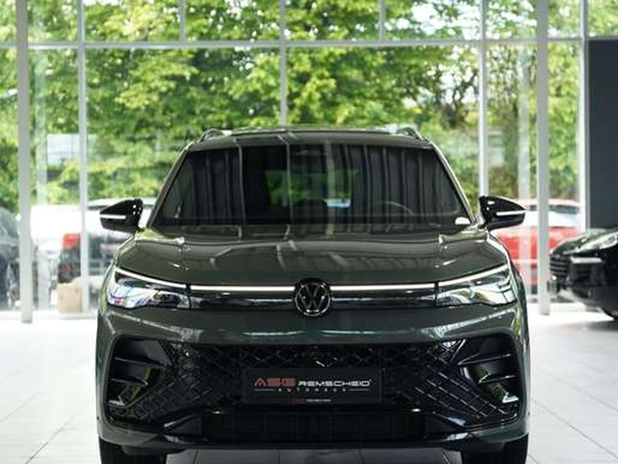VW Tiguan 2.0 TDI R Line *2.H *20 *Pano *Matrix (2024) - Photo 3