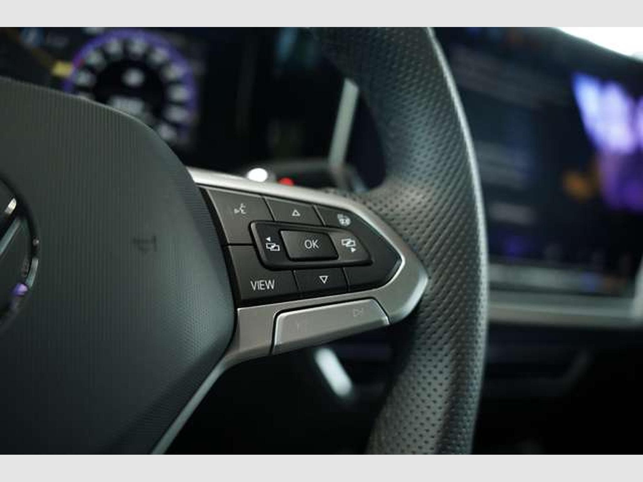 VW Tiguan 2.0 TDI R Line *2.H *20 *Pano *Matrix (2024) - Photo 43