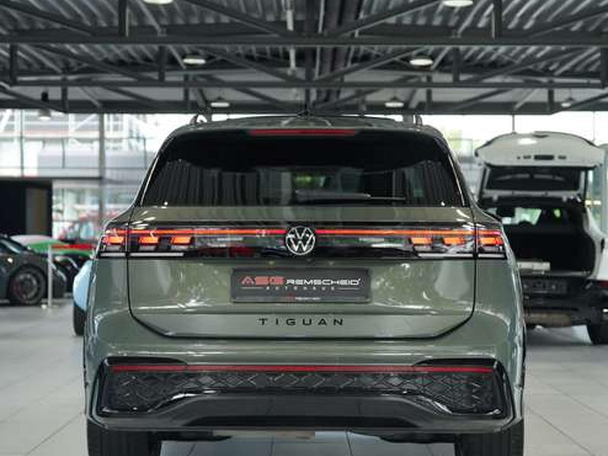 VW Tiguan 2.0 TDI R Line *2.H *20 *Pano *Matrix (2024) - Photo 9