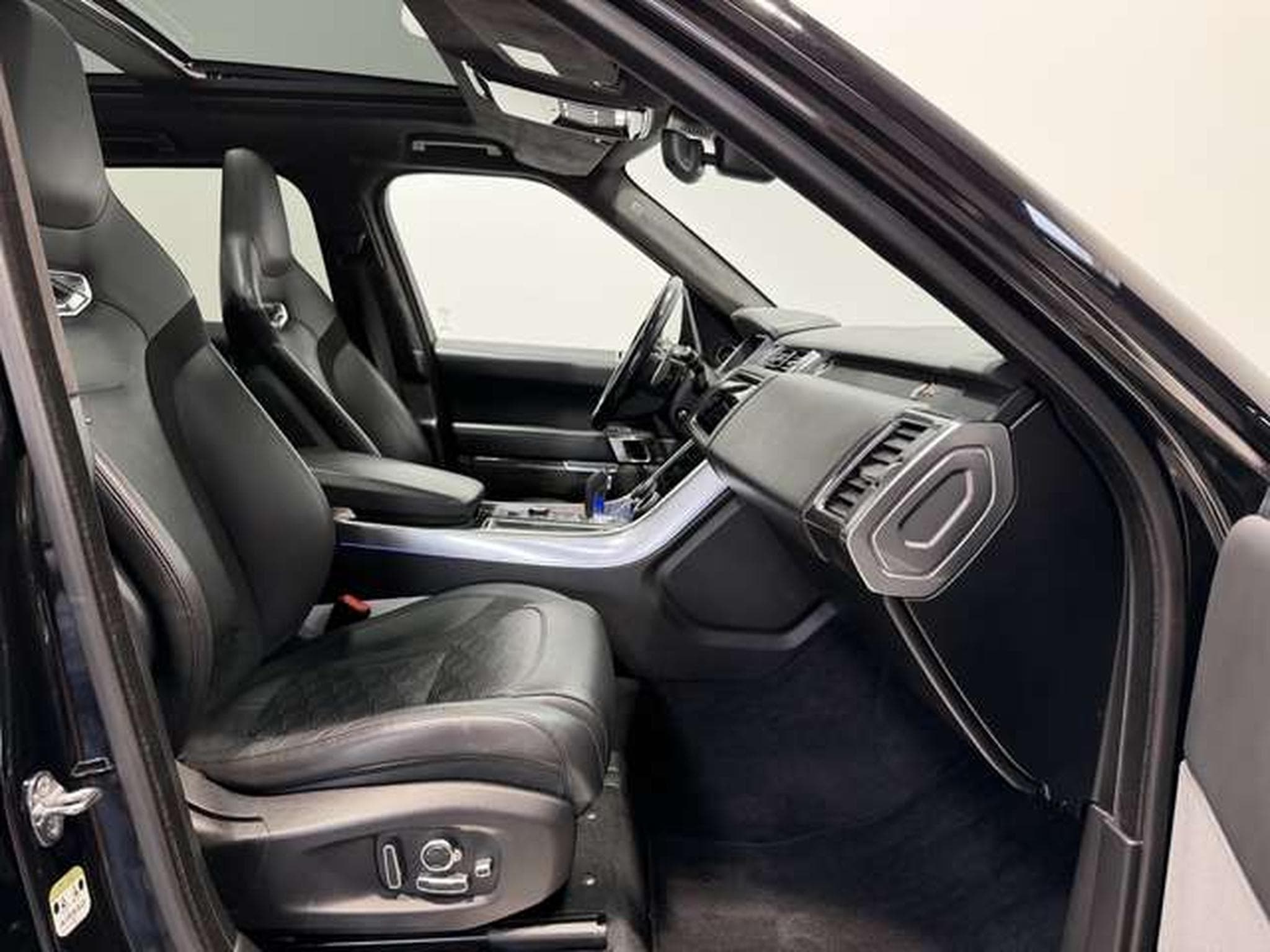 Land-Rover Range Rover Sport SVR *22 *ACC *Pano *Carbon (2019) - Photo 12