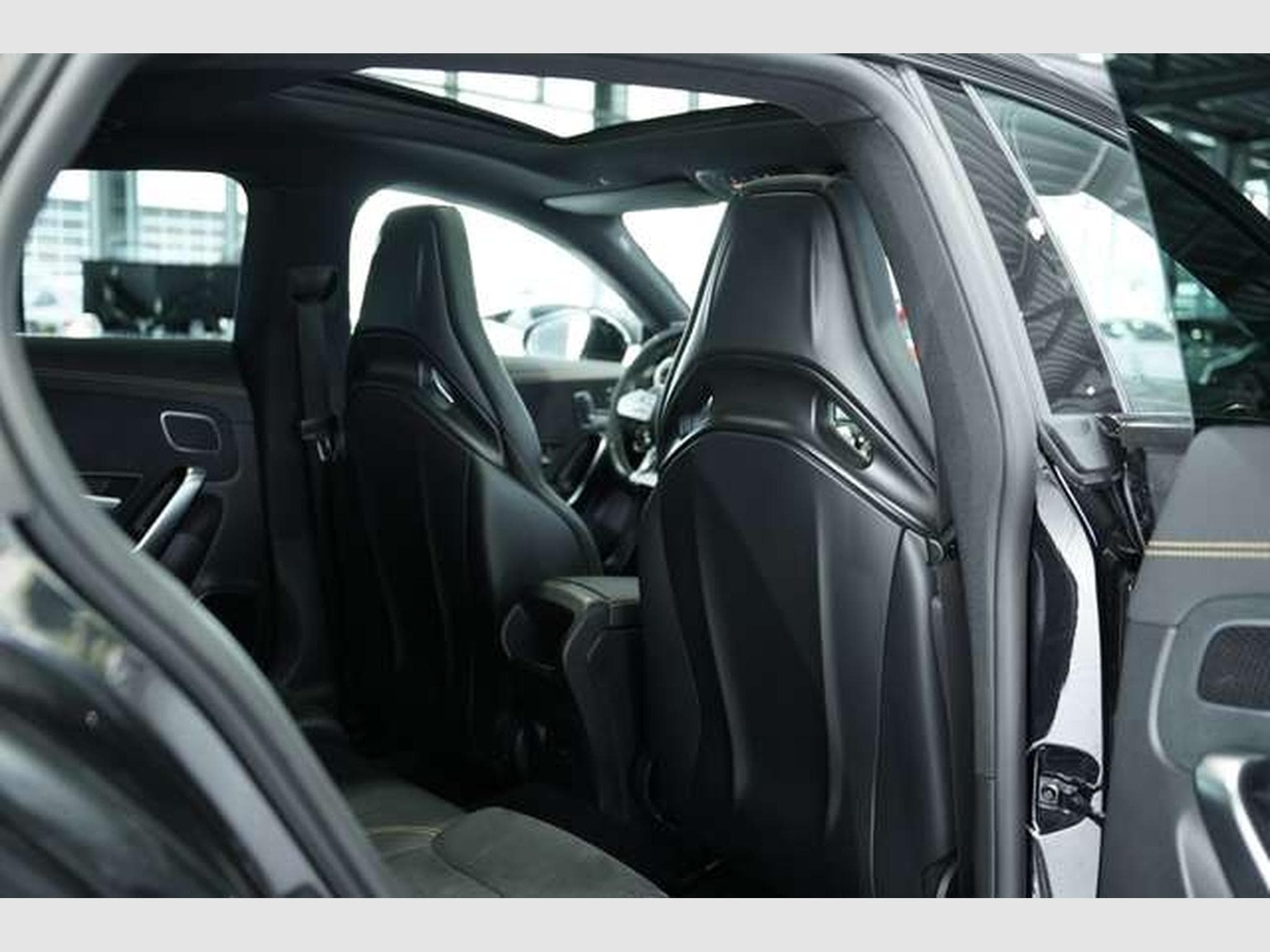 Mercedes CLA 45 AMG S 4M*19*Schale*Pano (2021) - Photo 25
