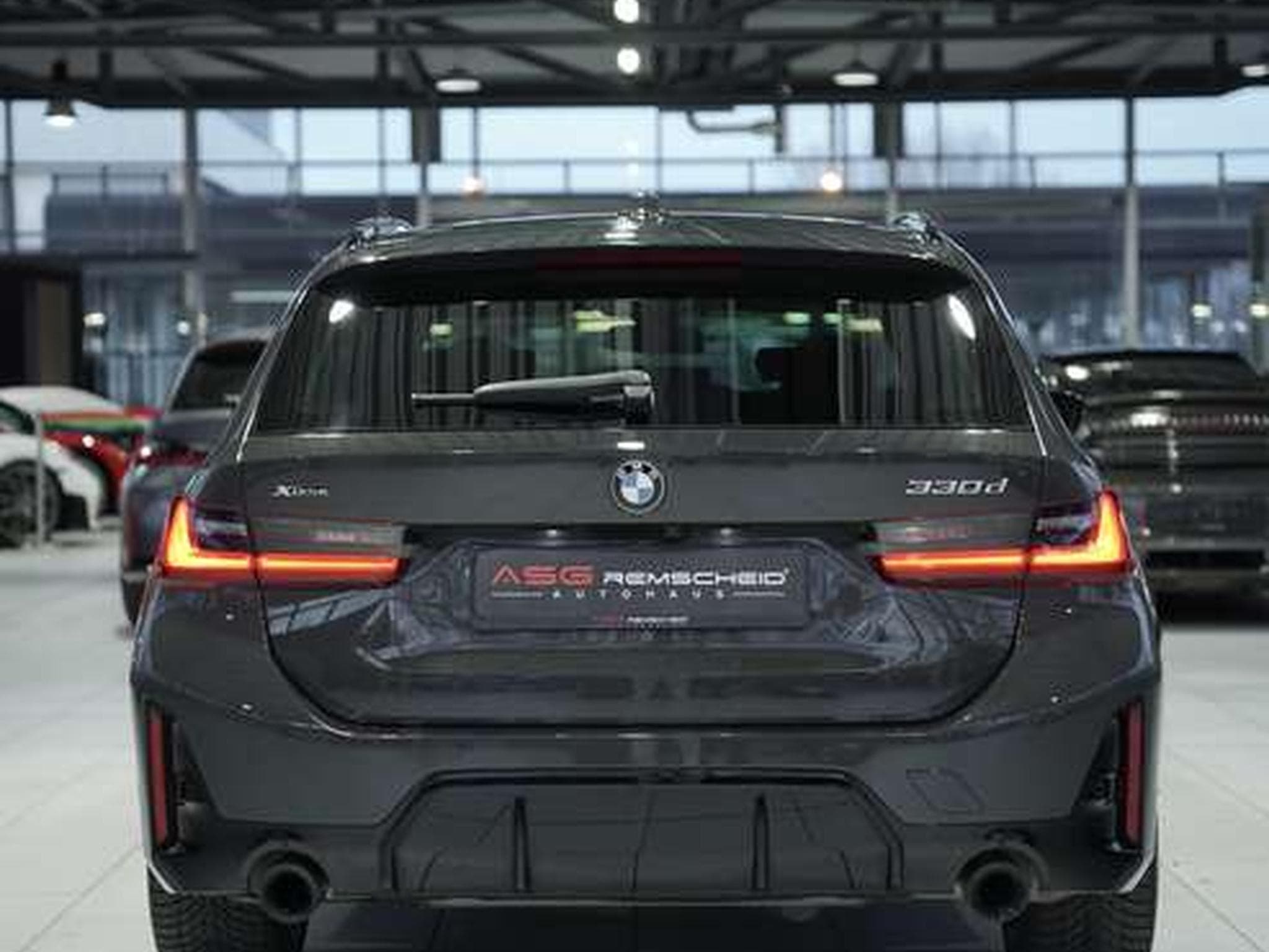 BMW 330 d Touring xDrive M Sport *2.H *Pano*Live*HUD (2024) - Photo 10