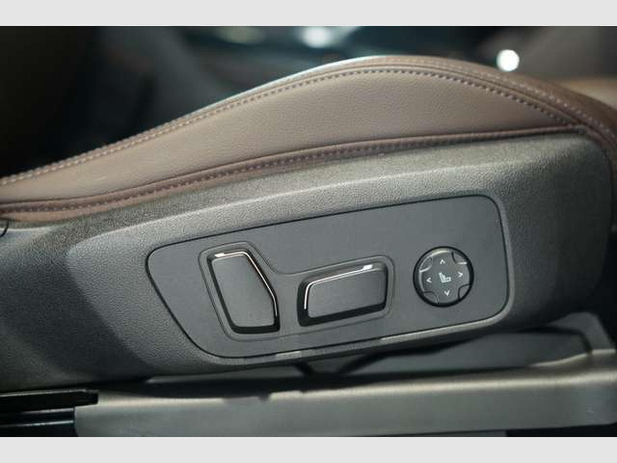 BMW X4 xD 30 d M Sport 1.Hand *Memory *Live-C *Leder (2024) - Photo 16