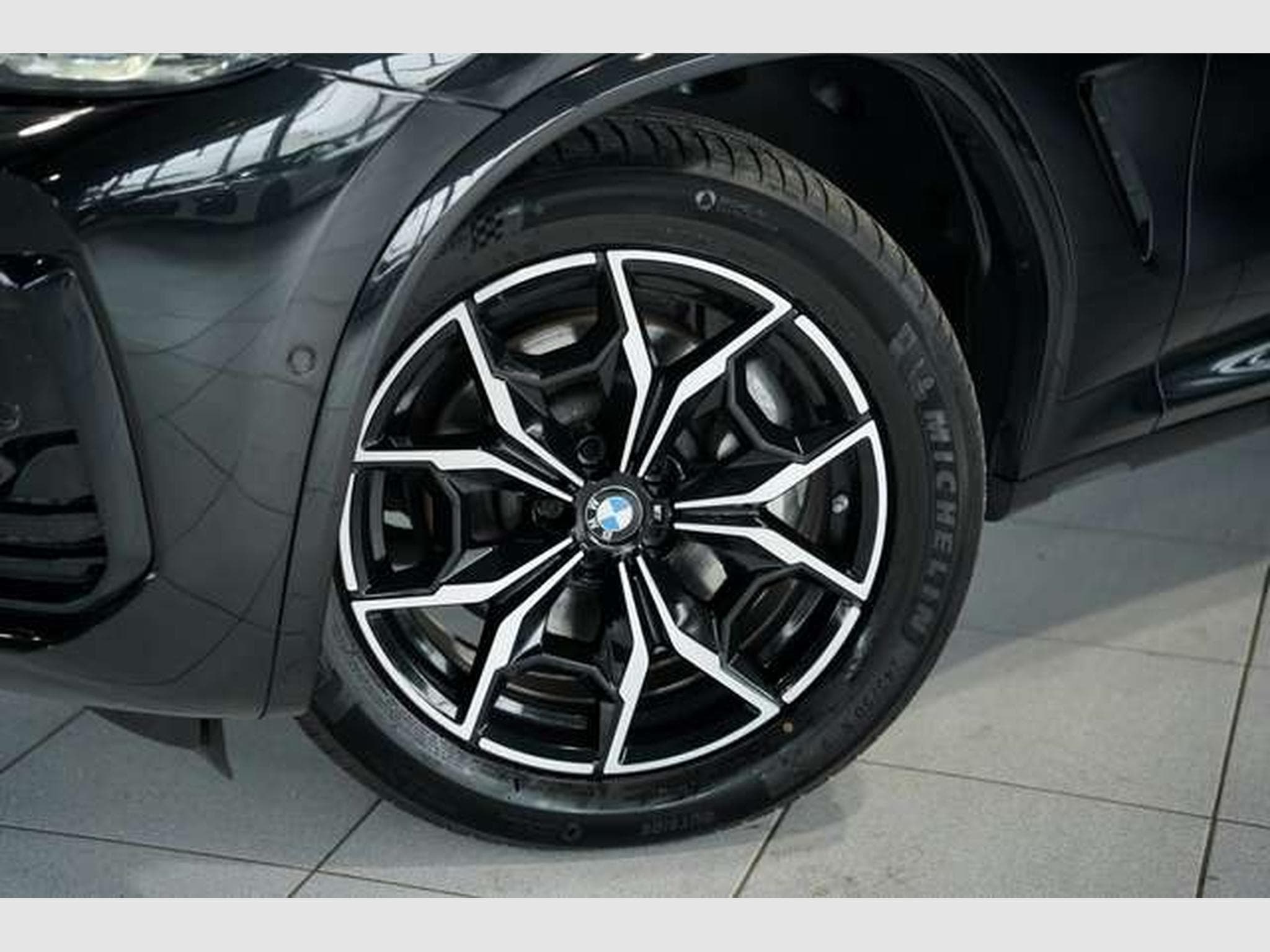 BMW X4 xD 30 d M Sport 1.Hand *Memory *Live-C *Leder (2024) - Photo 3
