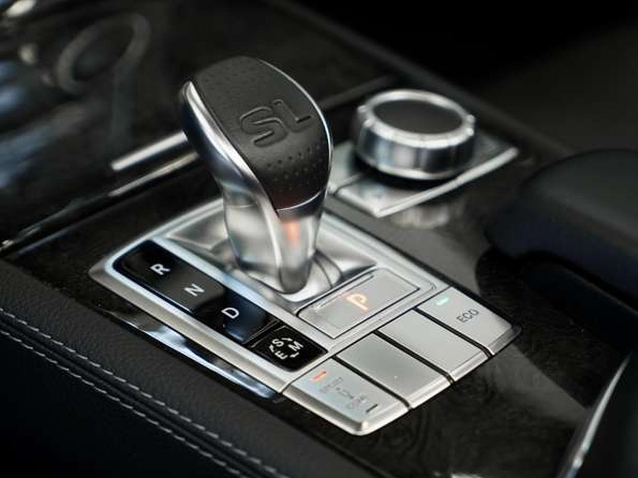 Mercedes SL 350 Cabrio AMG Line *H&K*Airscarf*19Zoll (2013) - Photo 24