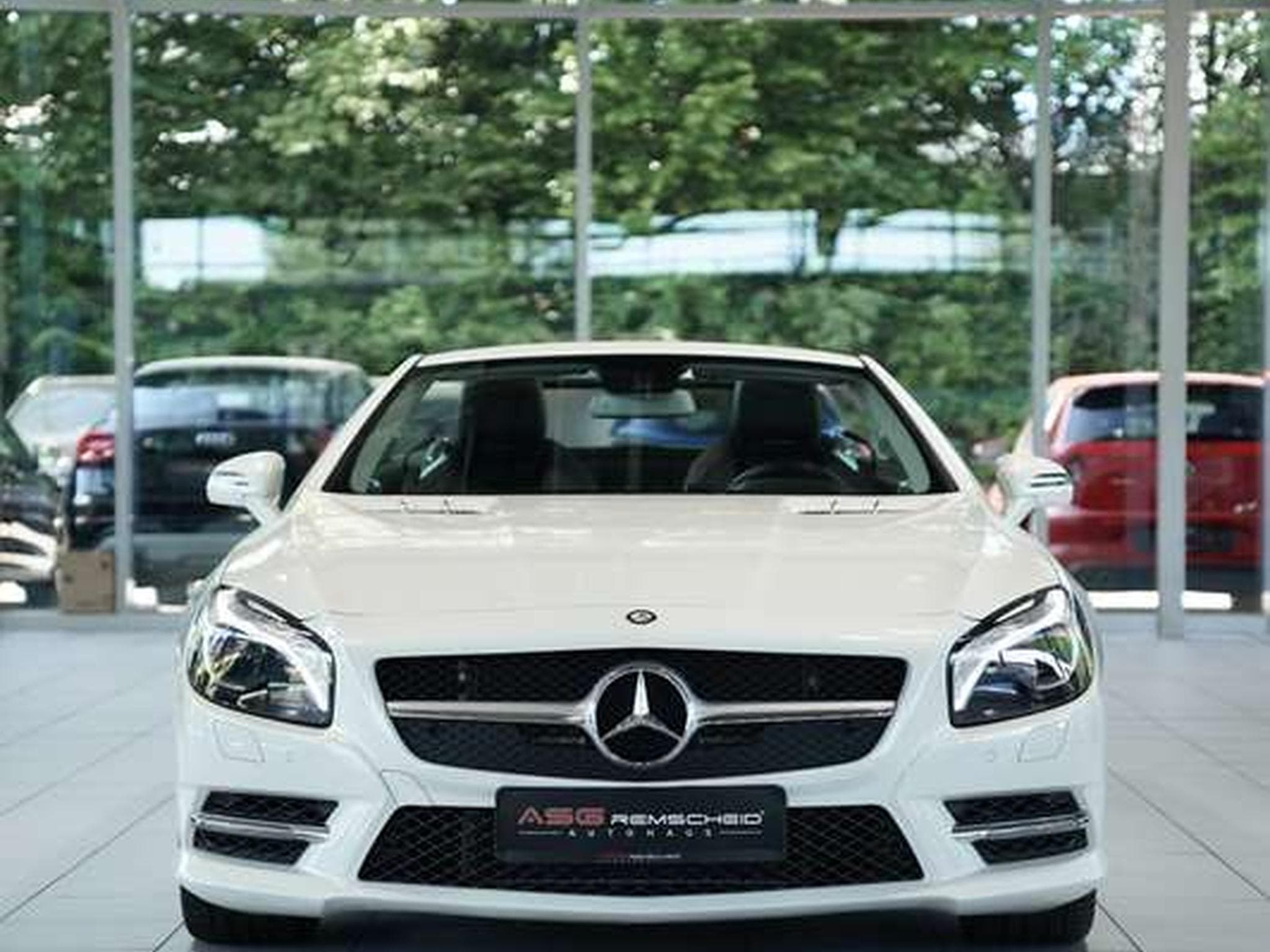 Mercedes SL 350 Cabrio AMG Line *H&K*Airscarf*19Zoll (2013) - Photo 4
