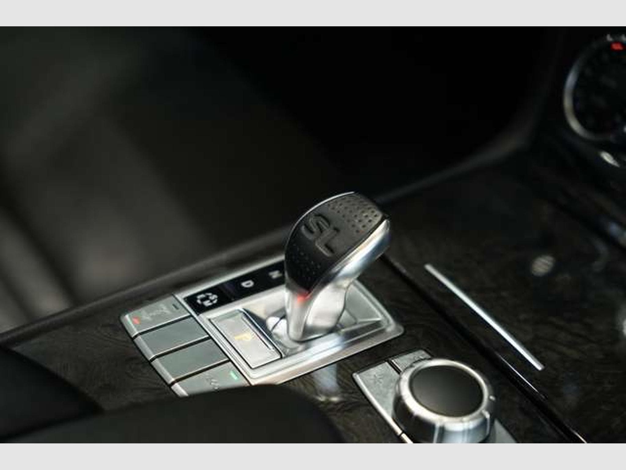 Mercedes SL 350 Cabrio AMG Line *H&K*Airscarf*19Zoll (2013) - Photo 42