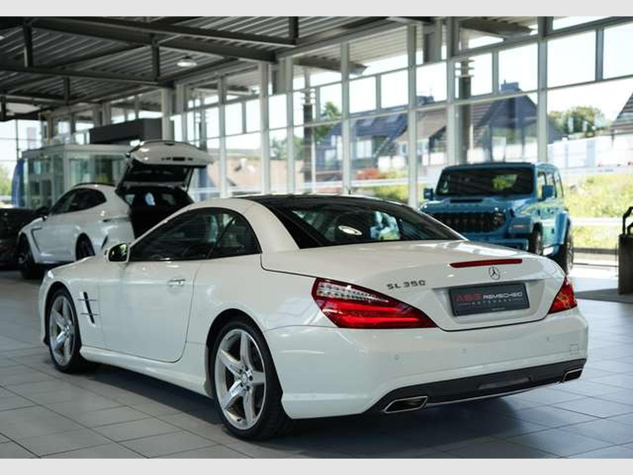 Mercedes SL 350 Cabrio AMG Line *H&K*Airscarf*19Zoll (2013) - Photo 48