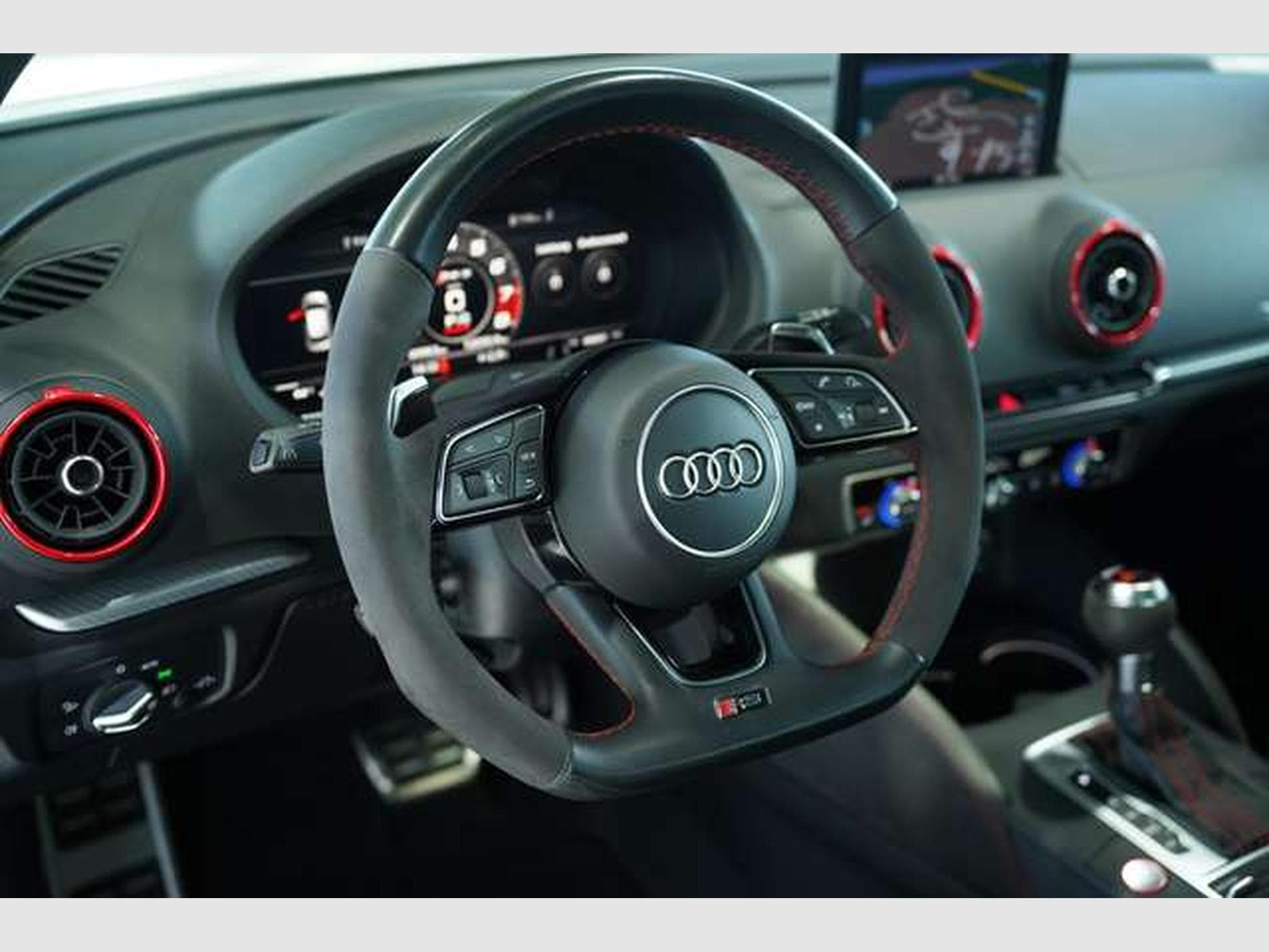 Audi RS3 q. Sportback *19 *Schale*B&O*Virt*Pano*2.Hd (2018) - Photo 24