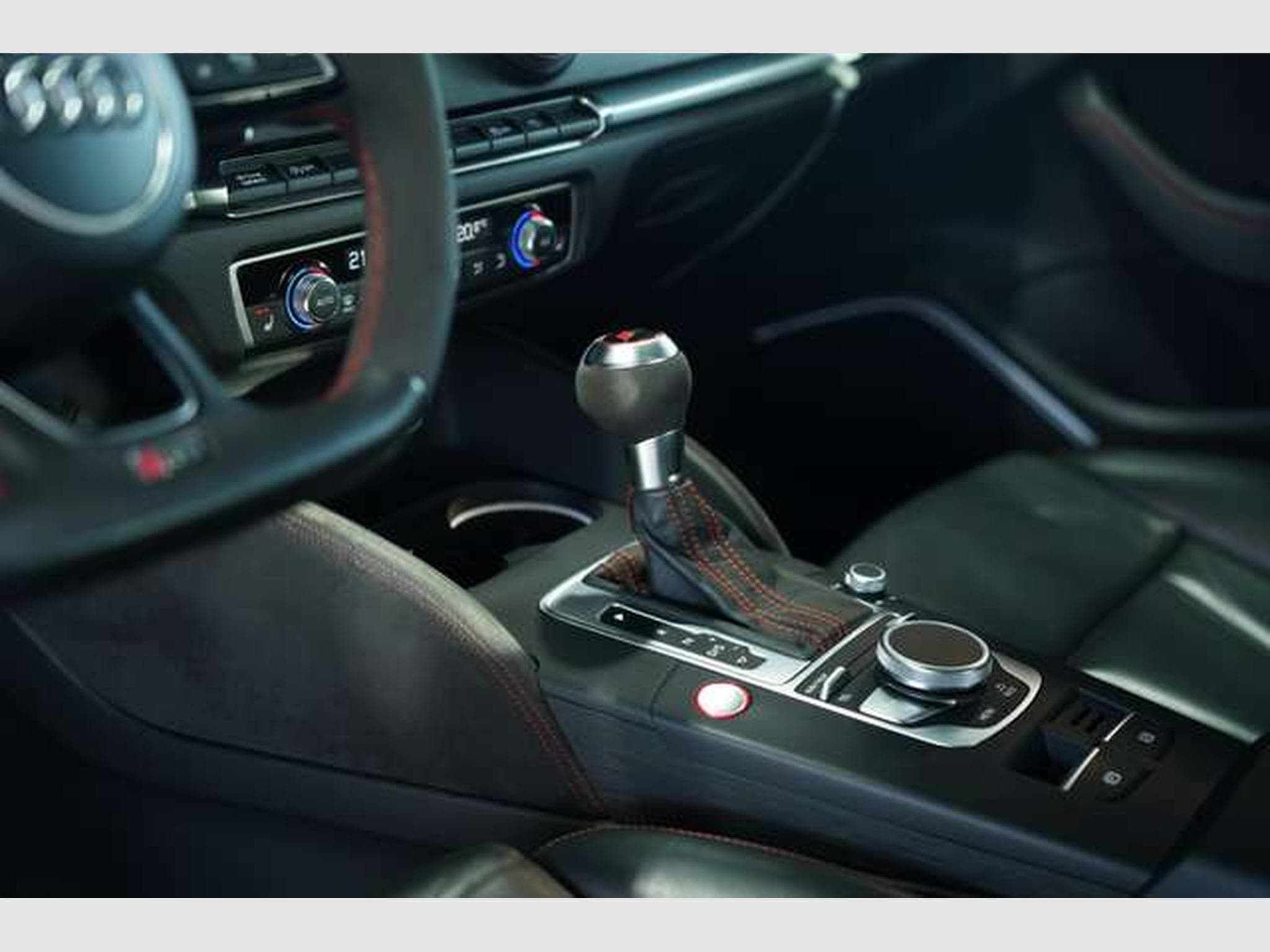 Audi RS3 q. Sportback *19 *Schale*B&O*Virt*Pano*2.Hd (2018) - Photo 28