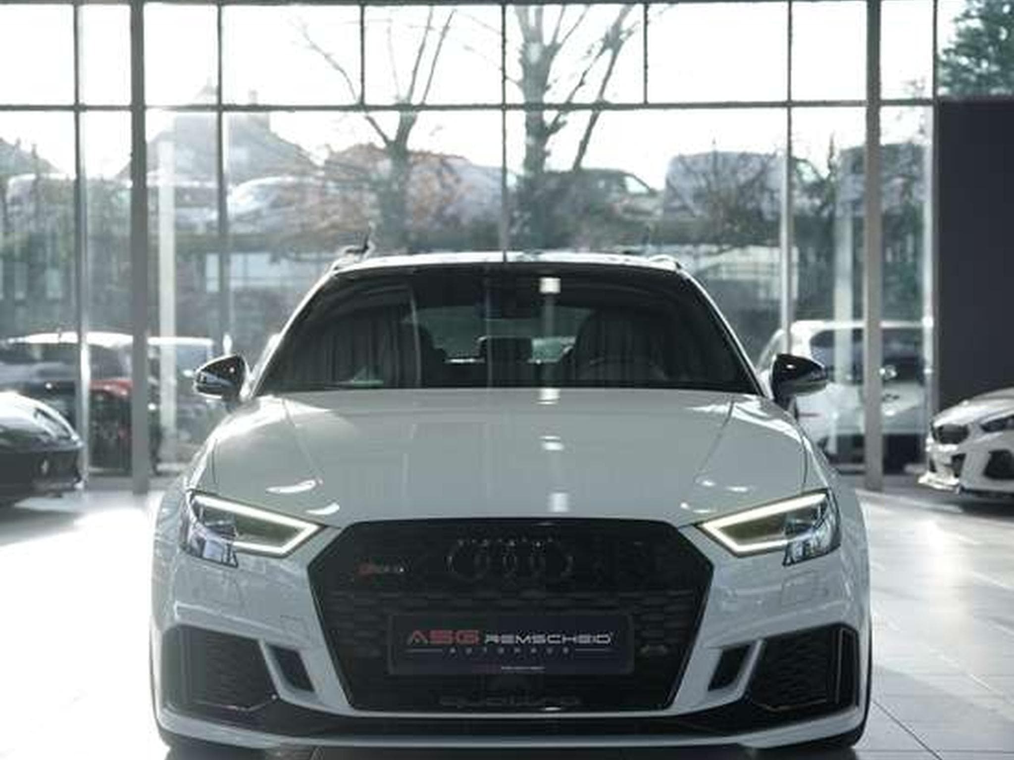 Audi RS3 q. Sportback *19 *Schale*B&O*Virt*Pano*2.Hd (2018) - Photo 4