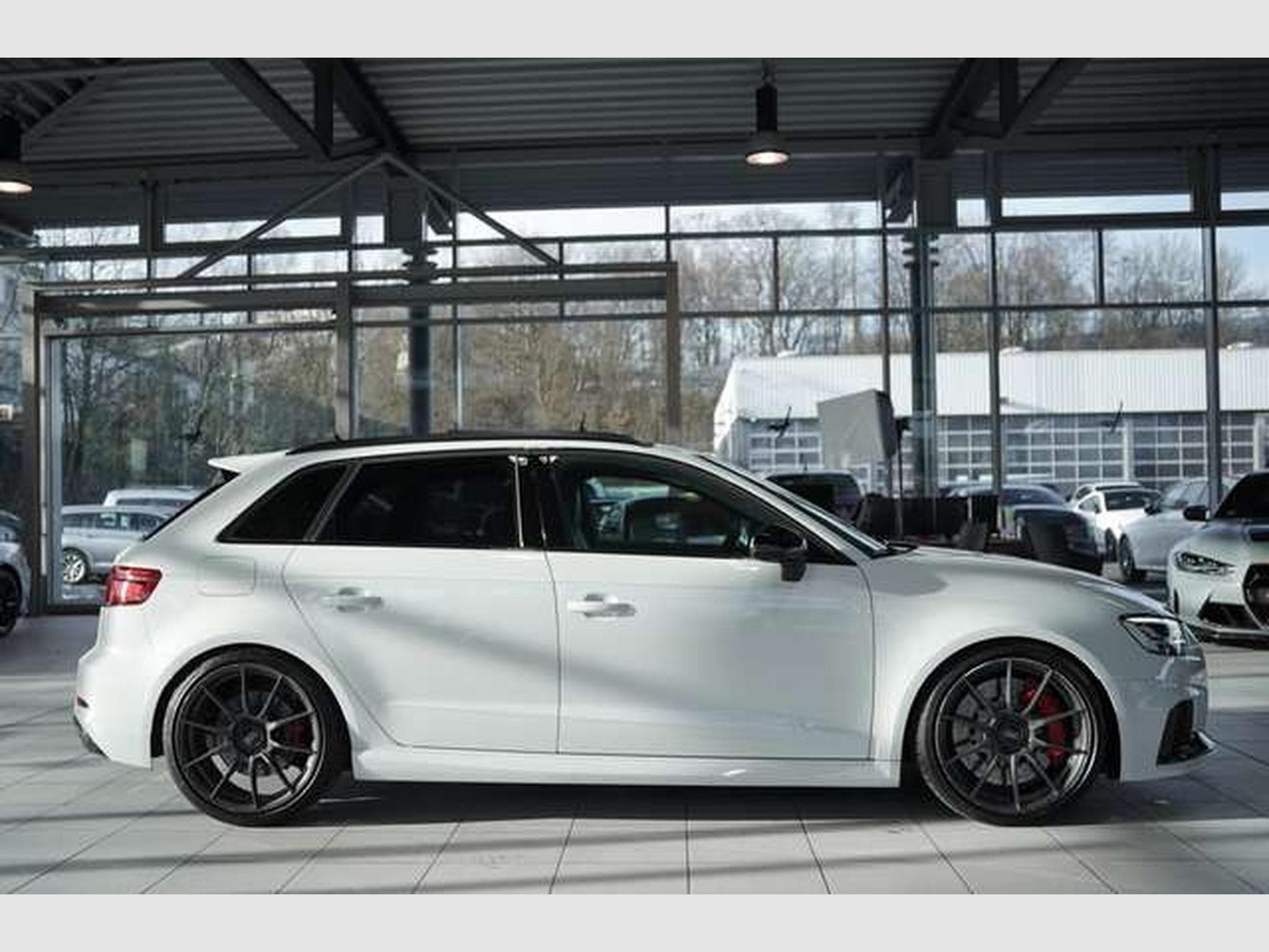Audi RS3 q. Sportback *19 *Schale*B&O*Virt*Pano*2.Hd (2018) - Photo 5