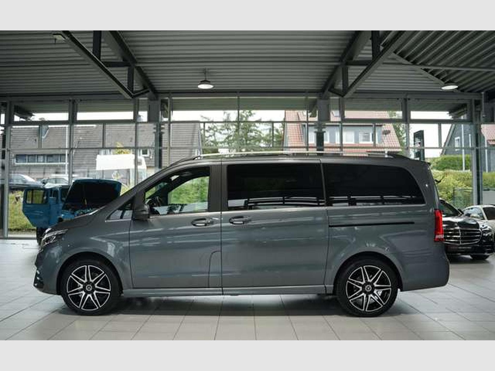 Mercedes V d AMG Line 4M lang *Distr. *Pano *AHK (2018) - Photo 12