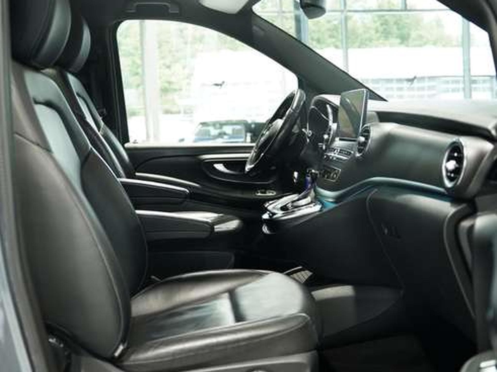 Mercedes V d AMG Line 4M lang *Distr. *Pano *AHK (2018) - Photo 20