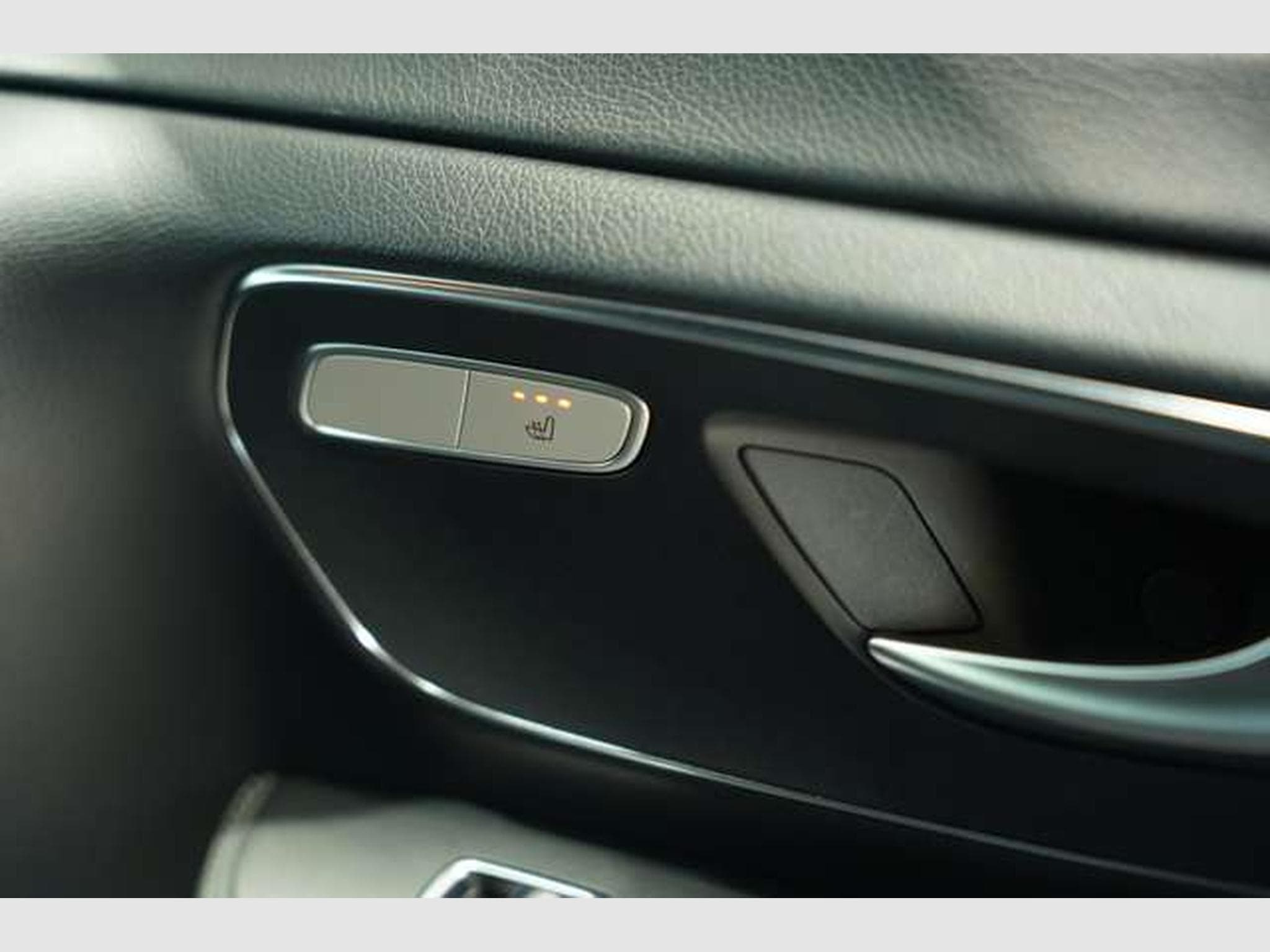 Mercedes V d AMG Line 4M lang *Distr. *Pano *AHK (2018) - Photo 22