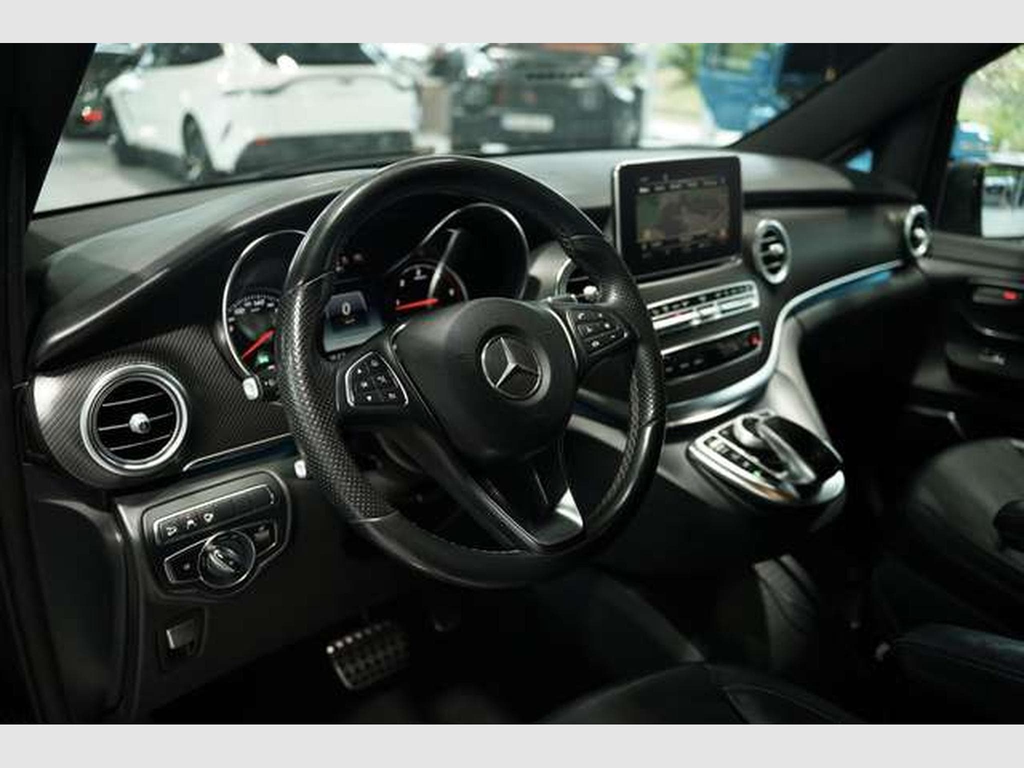 Mercedes V d AMG Line 4M lang *Distr. *Pano *AHK (2018) - Photo 25
