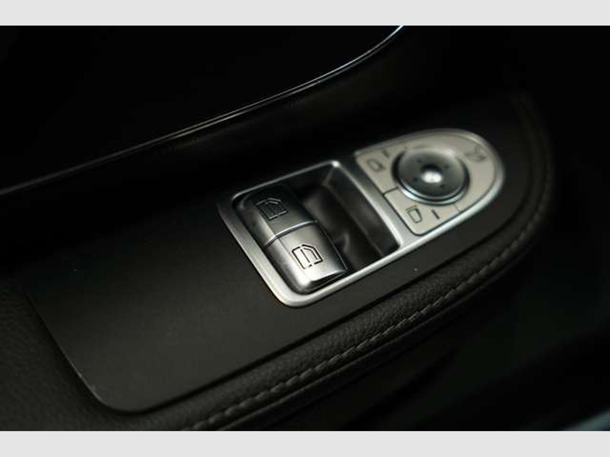 Mercedes V d AMG Line 4M lang *Distr. *Pano *AHK (2018) - Photo 29