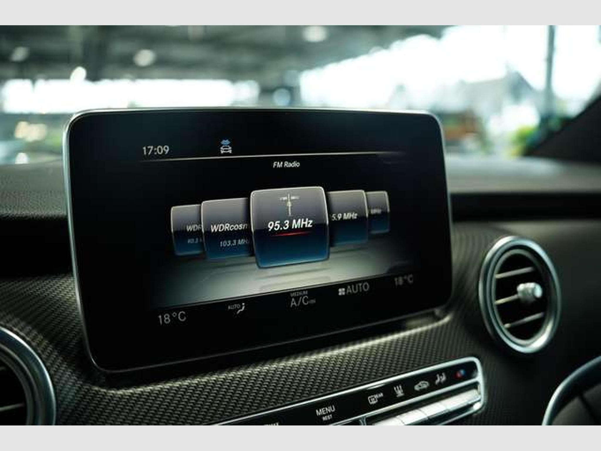 Mercedes V d AMG Line 4M lang *Distr. *Pano *AHK (2018) - Photo 38