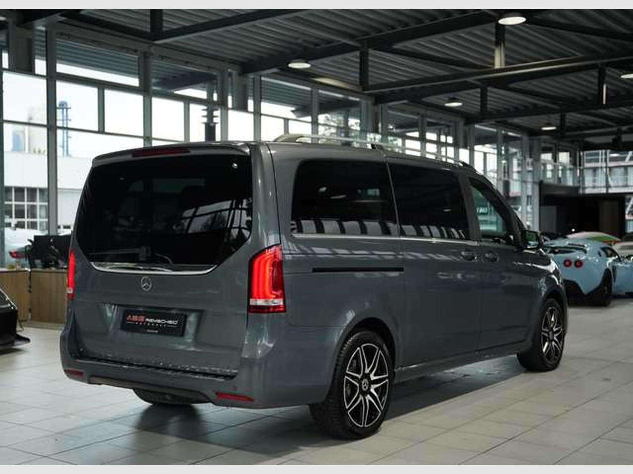 Mercedes V d AMG Line 4M lang *Distr. *Pano *AHK (2018) - Photo 8