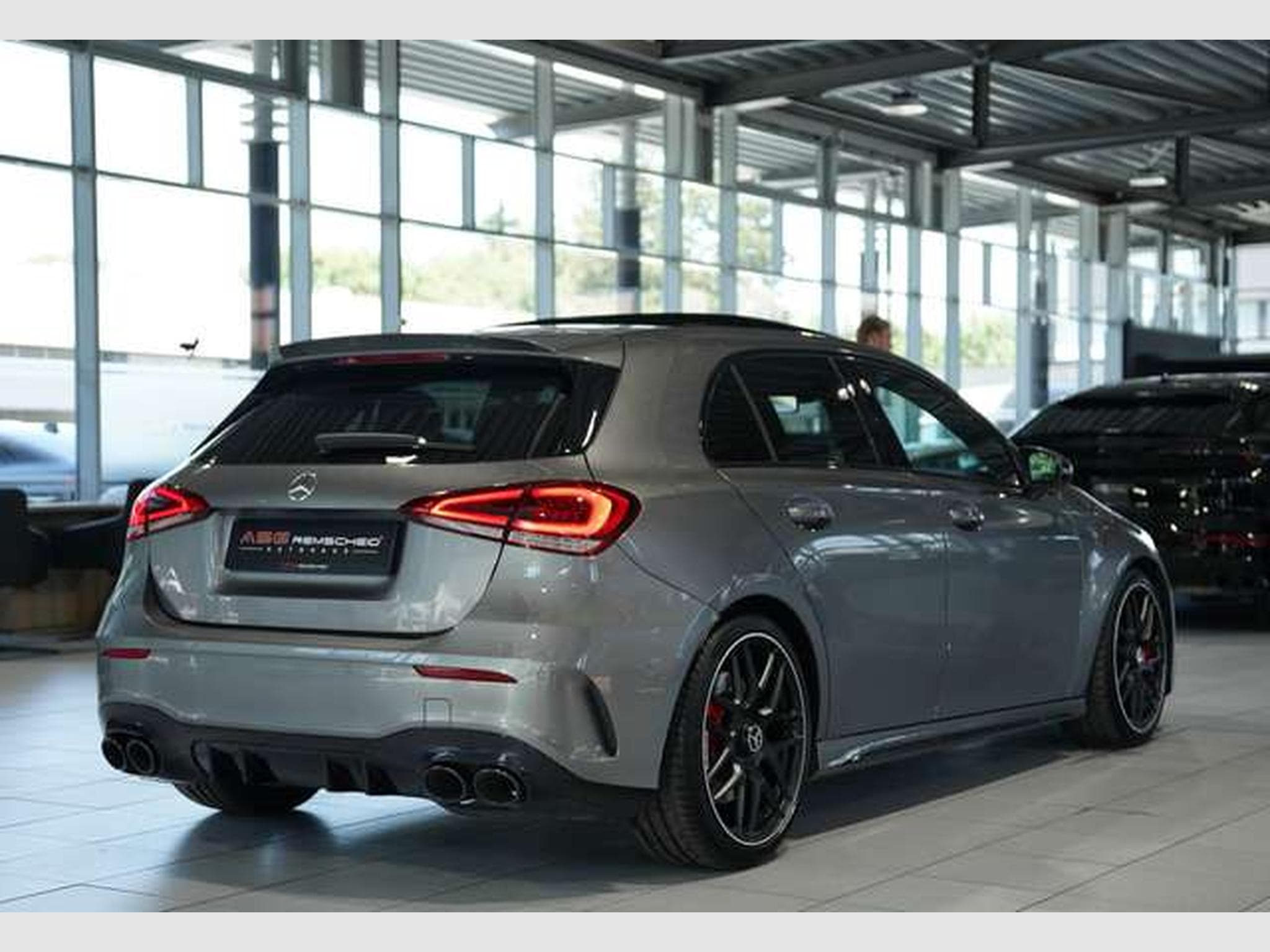 Mercedes A 45 AMG S 4M *2.H *19 *Schale *Pano *Perf-AGA (2020) - Foto 8