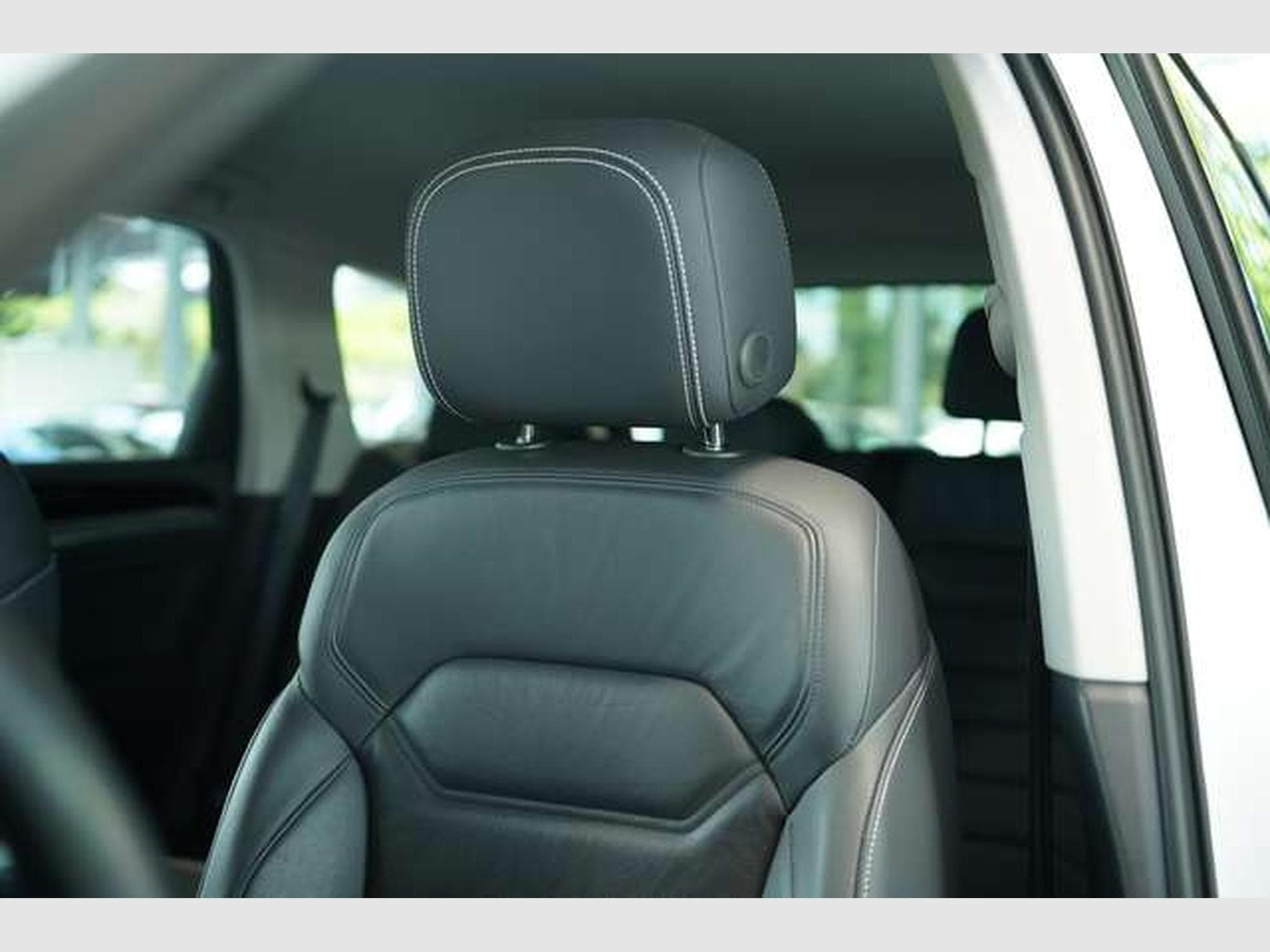 VW Touareg R line 4M *2.H *ACC *Digital *LUFT *AHK (2023) - Photo 29
