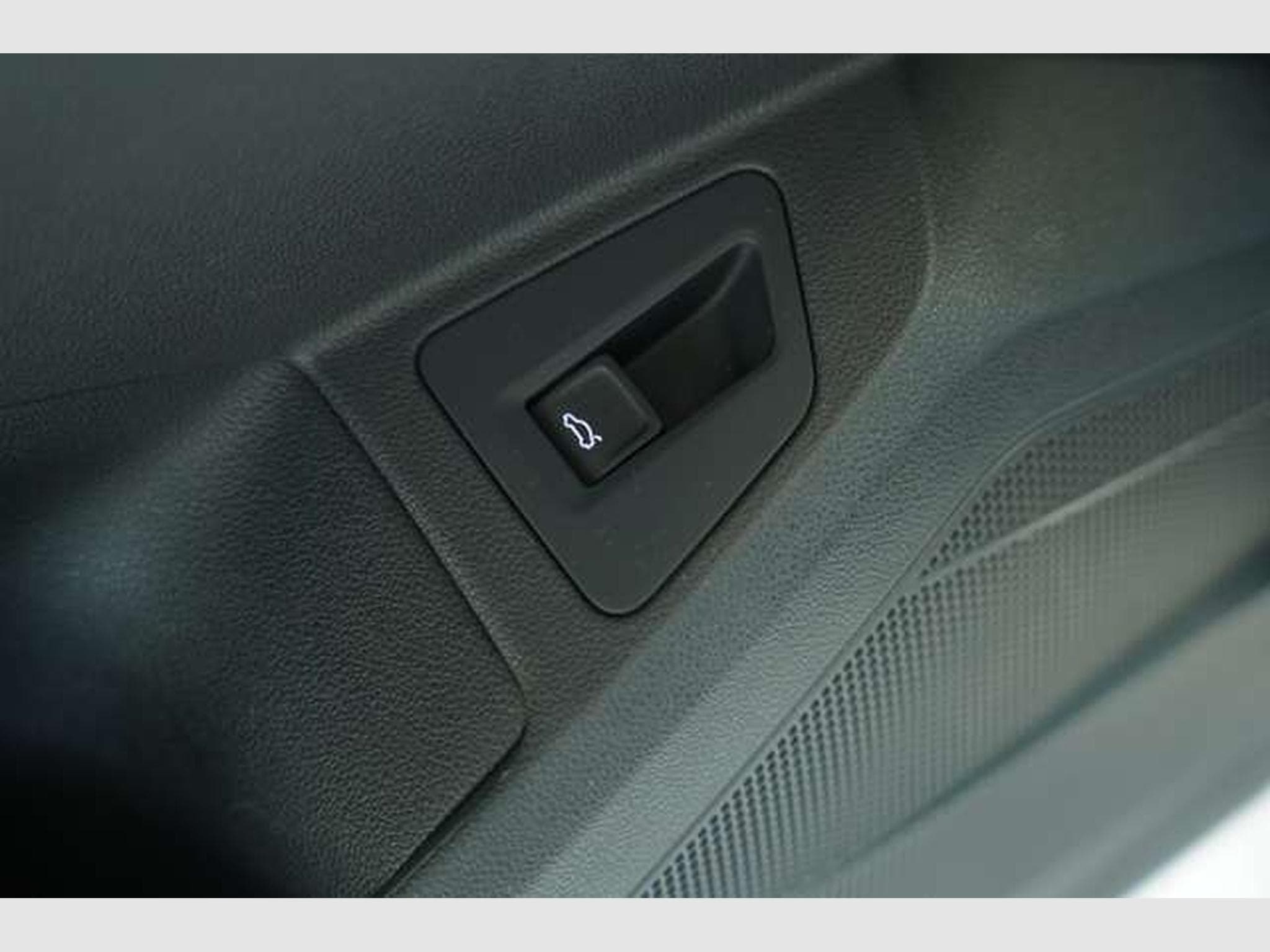 VW Touareg R line 4M *2.H *ACC *Digital *LUFT *AHK (2023) - Photo 32