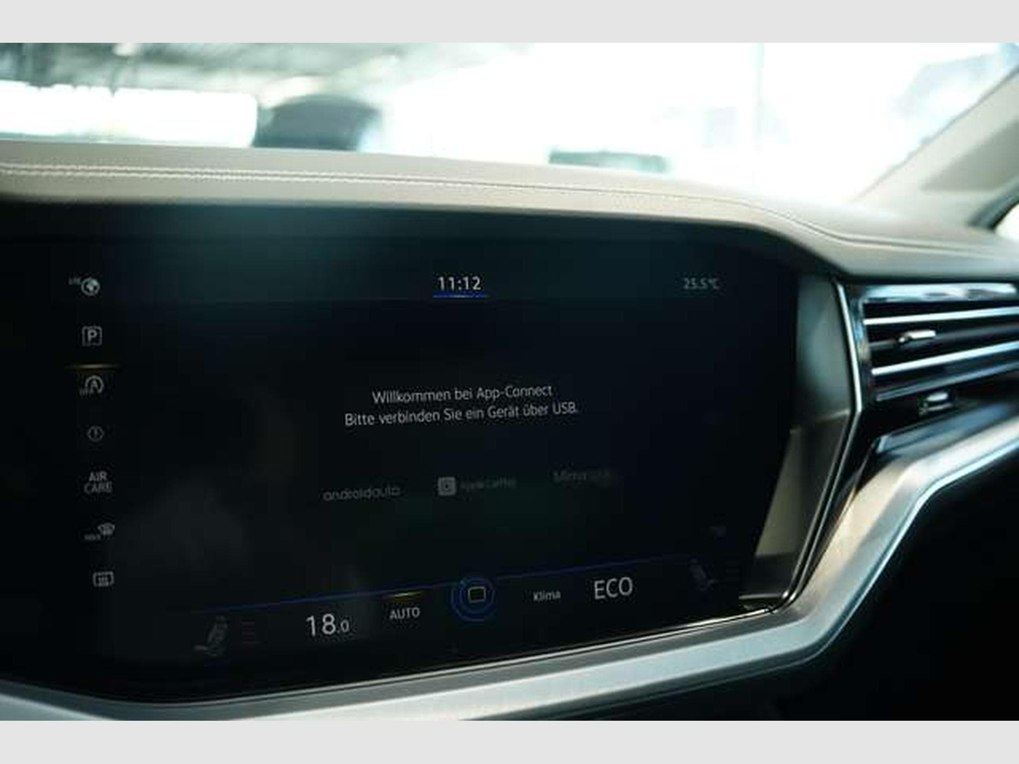 VW Touareg R line 4M *2.H *ACC *Digital *LUFT *AHK (2023) - Photo 42