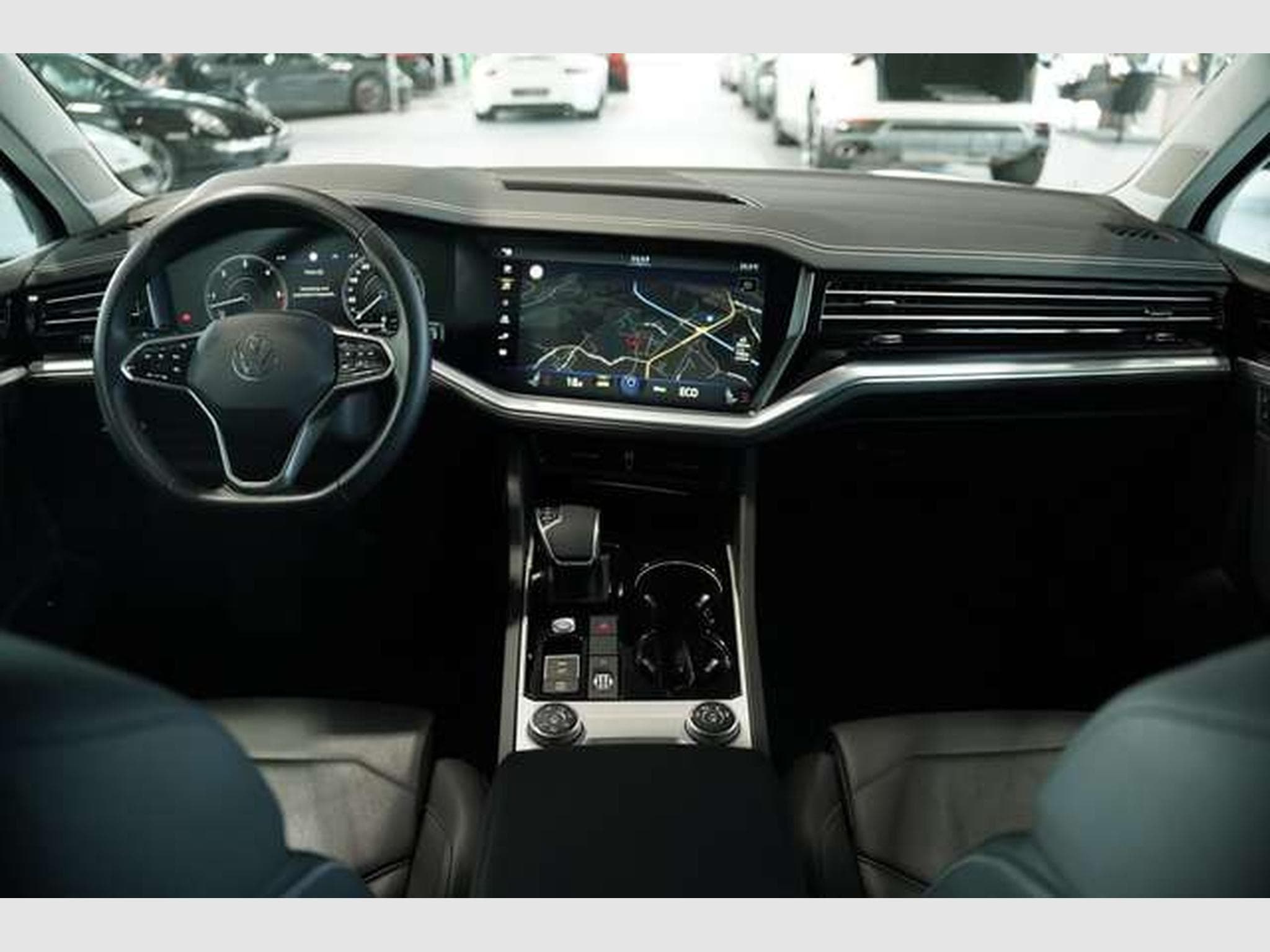 VW Touareg R line 4M *2.H *ACC *Digital *LUFT *AHK (2023) - Photo 48