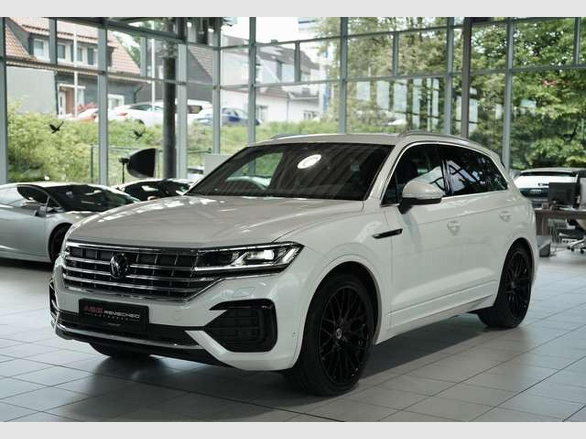 VW Touareg R line 4M *2.H *ACC *Digital *LUFT *AHK (2023) - Photo 5