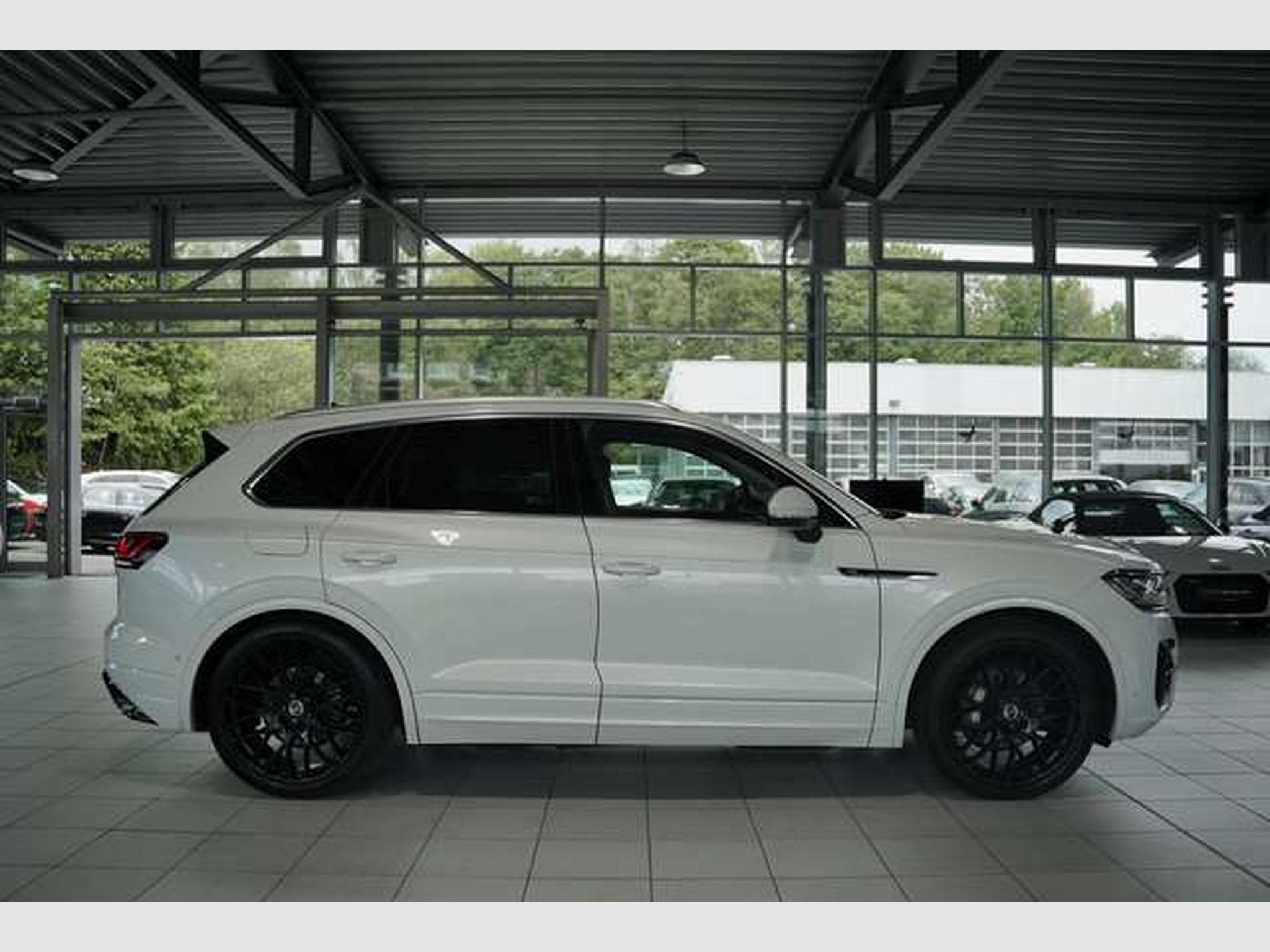 VW Touareg R line 4M *2.H *ACC *Digital *LUFT *AHK (2023) - Photo 7