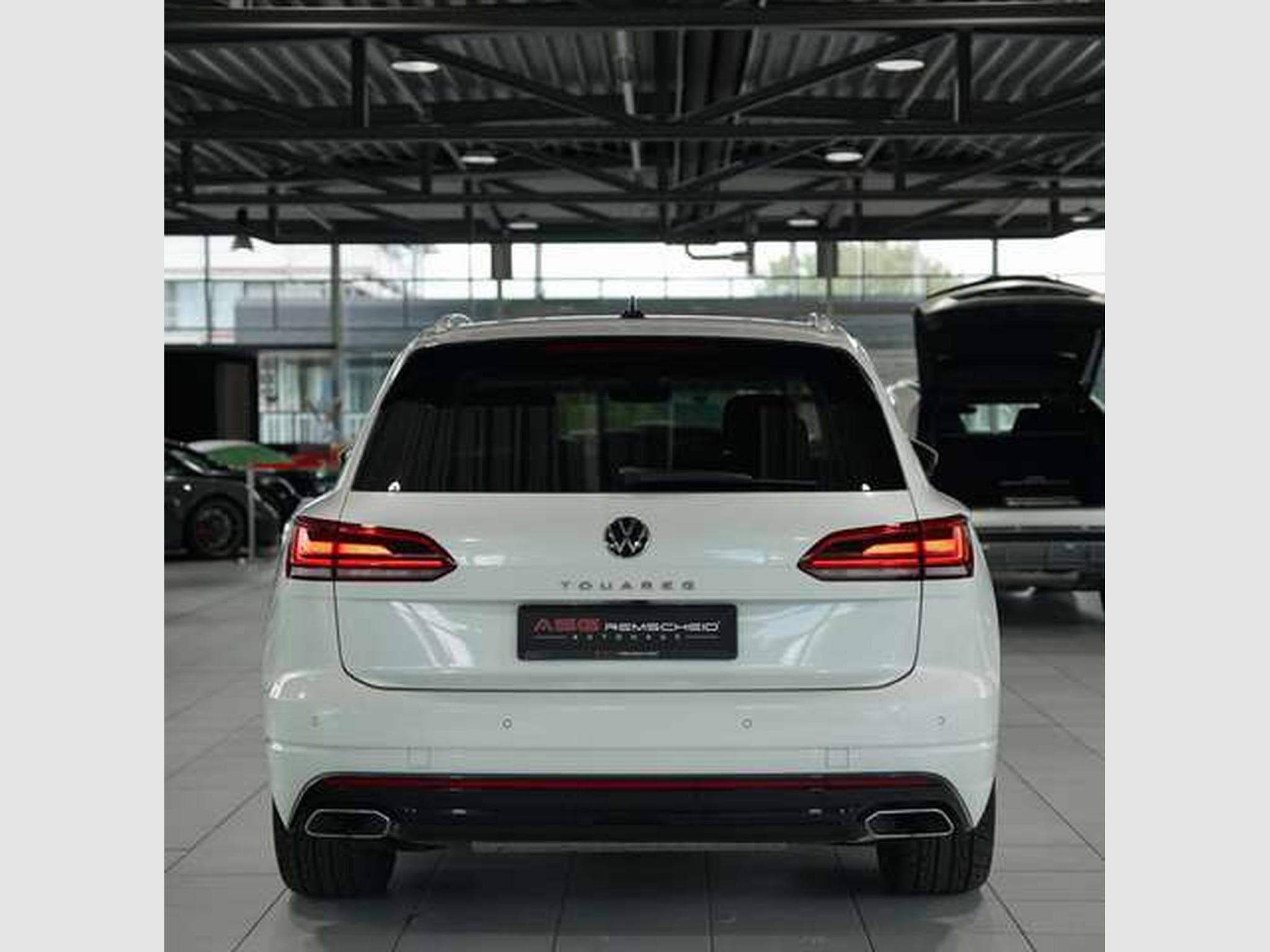 VW Touareg R line 4M *2.H *ACC *Digital *LUFT *AHK (2023) - Photo 9